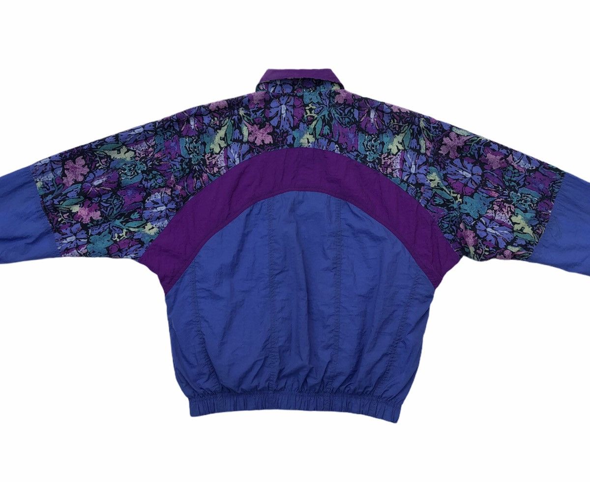 Nike Vintage Nike GTI Nylon Windbreaker Women Jacket Size S / US 4 / IT 40 - 14 Thumbnail