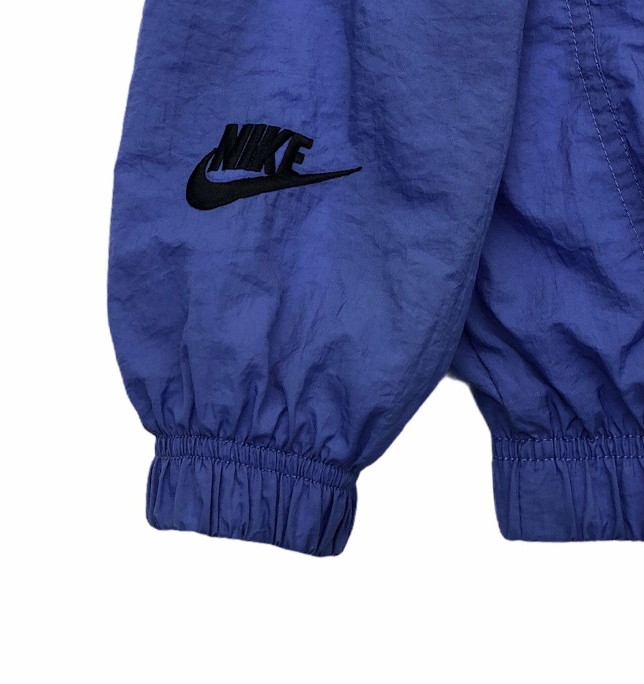 Nike Vintage Nike GTI Nylon Windbreaker Women Jacket Size S / US 4 / IT 40 - 7 Thumbnail
