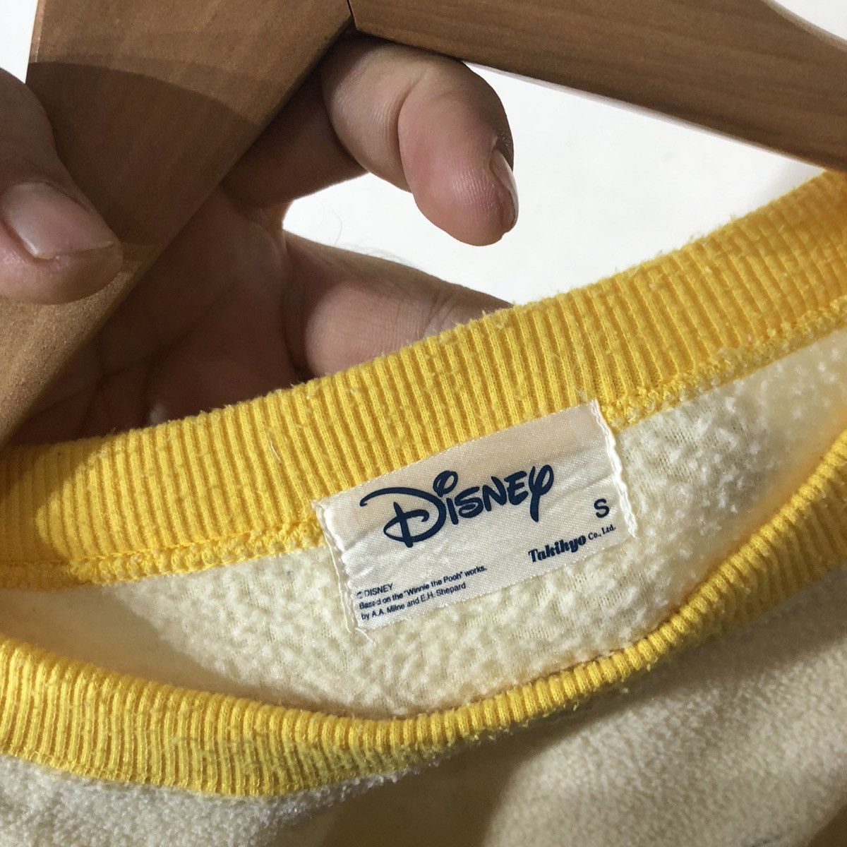 Cartoon Network Disney Winnie The Pooh Big Logo Size US S / EU 44-46 / 1 - 8 Thumbnail