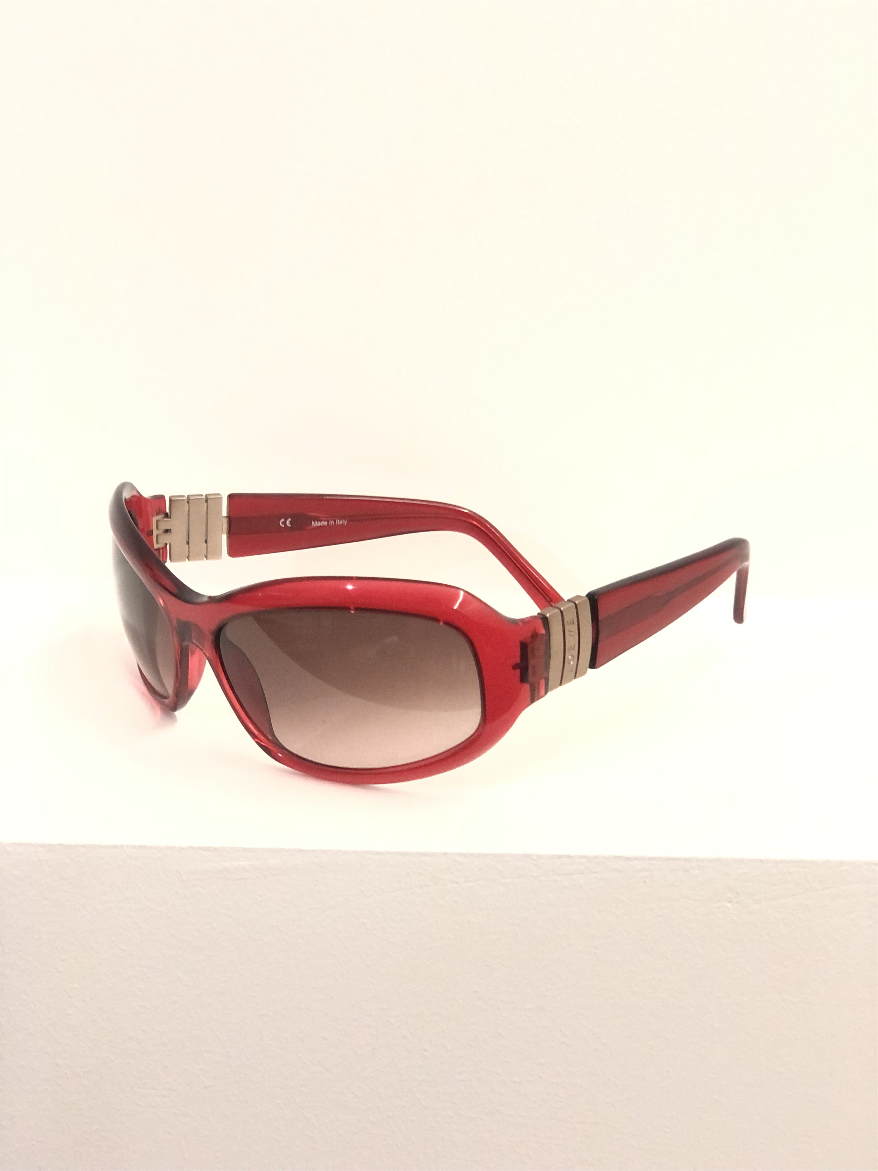 Loewe Red Sunglasses Size ONE SIZE - 2 Thumbnail