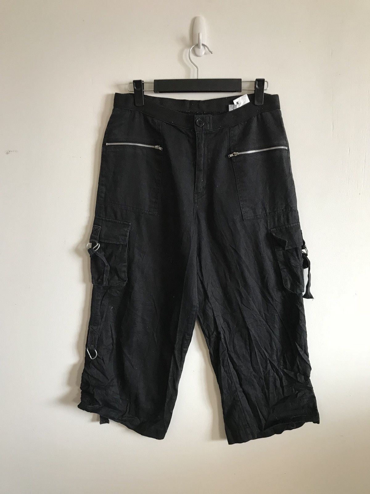 Japanese Brand Black Short Bondage Brand Unieme Cargo Military Tactical Size US 30 / EU 46 - 1 Thumbnail