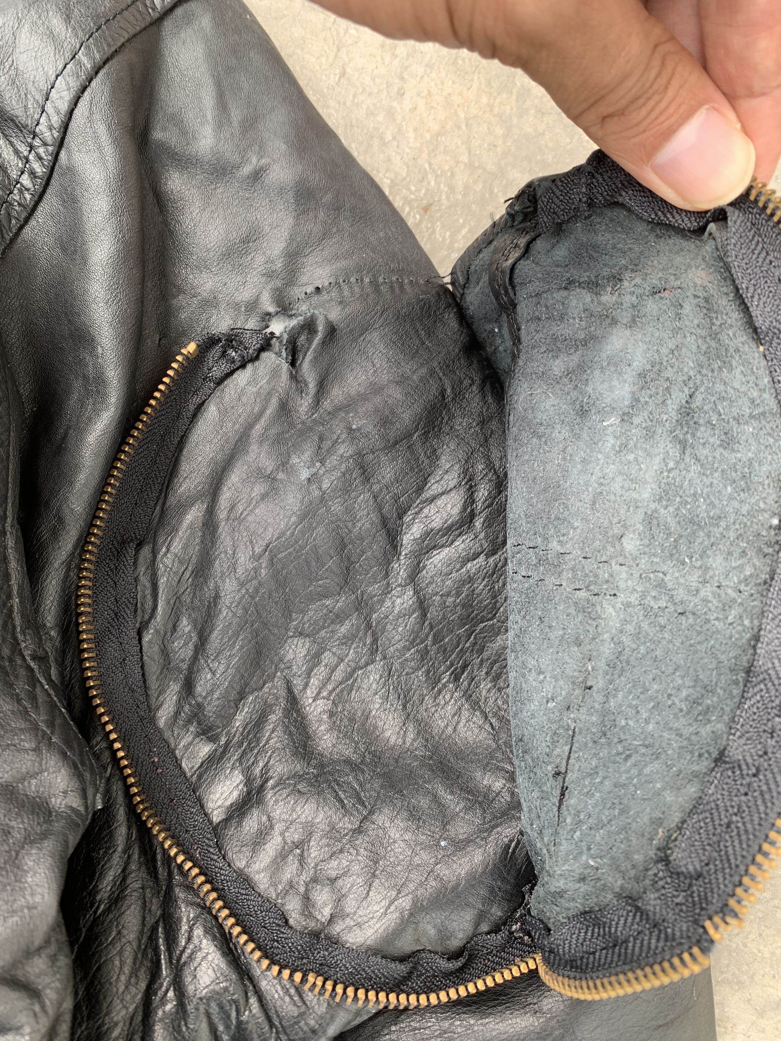 Kansai Yamamoto Vintage Kansai Man Embossed Logo Leather Bomber Size US L / EU 52-54 / 3 - 8 Thumbnail