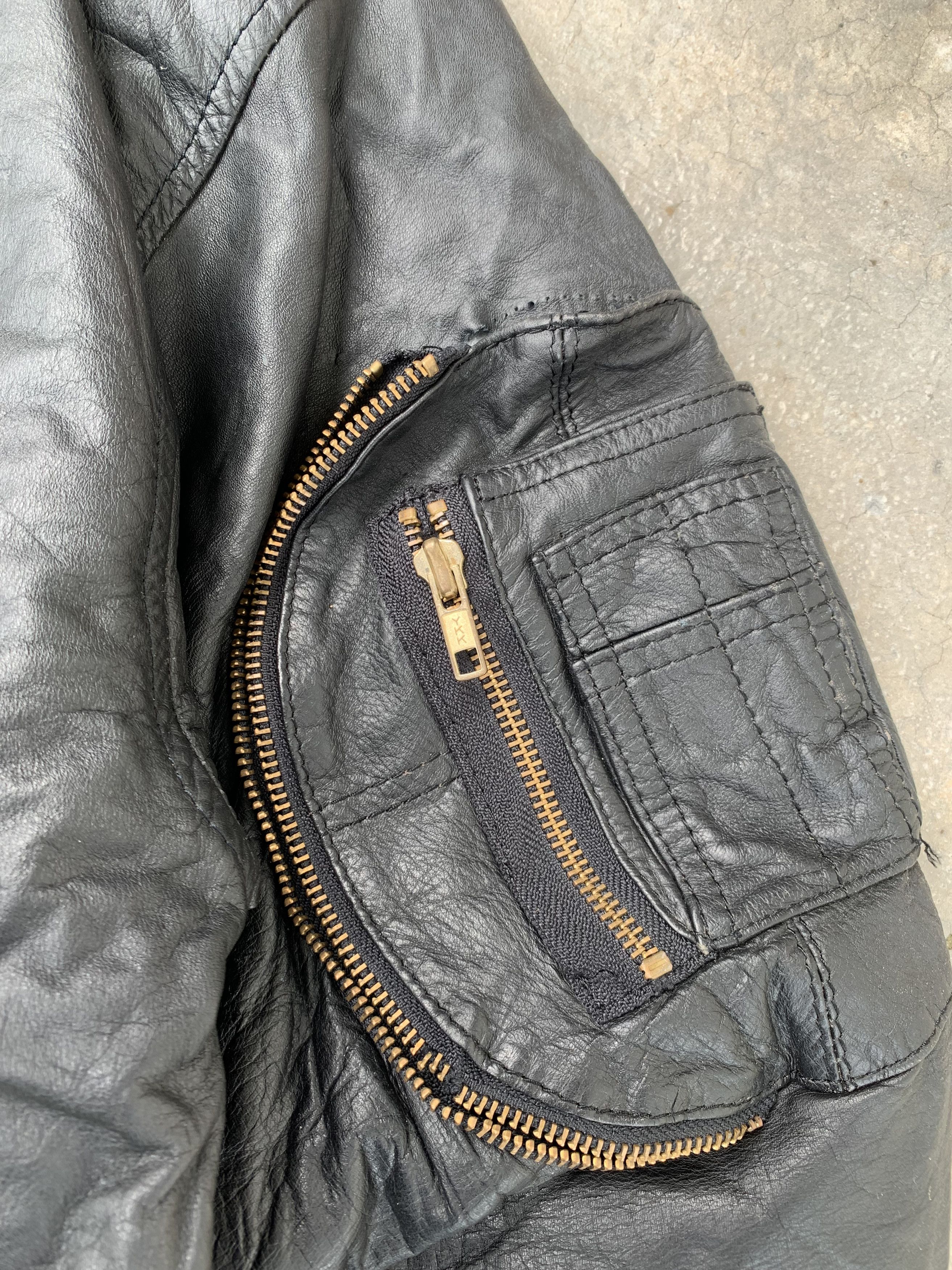 Kansai Yamamoto Vintage Kansai Man Embossed Logo Leather Bomber Size US L / EU 52-54 / 3 - 7 Thumbnail