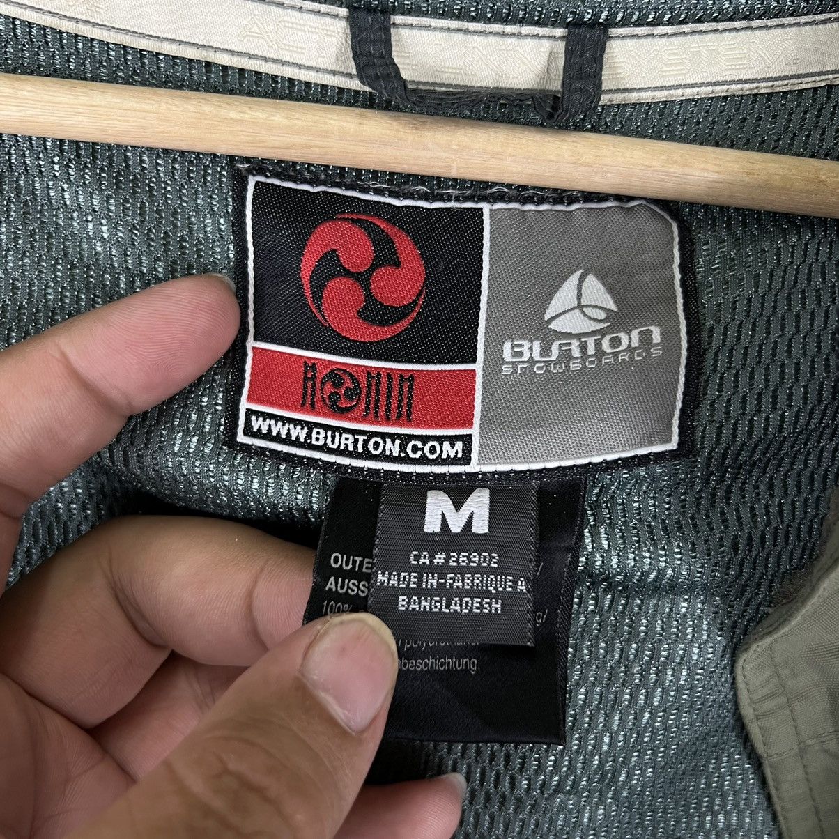 Japanese Brand RARE SURVIVAL JACKET BURTON HOODIE Size US M / EU 48-50 / 2 - 11 Thumbnail