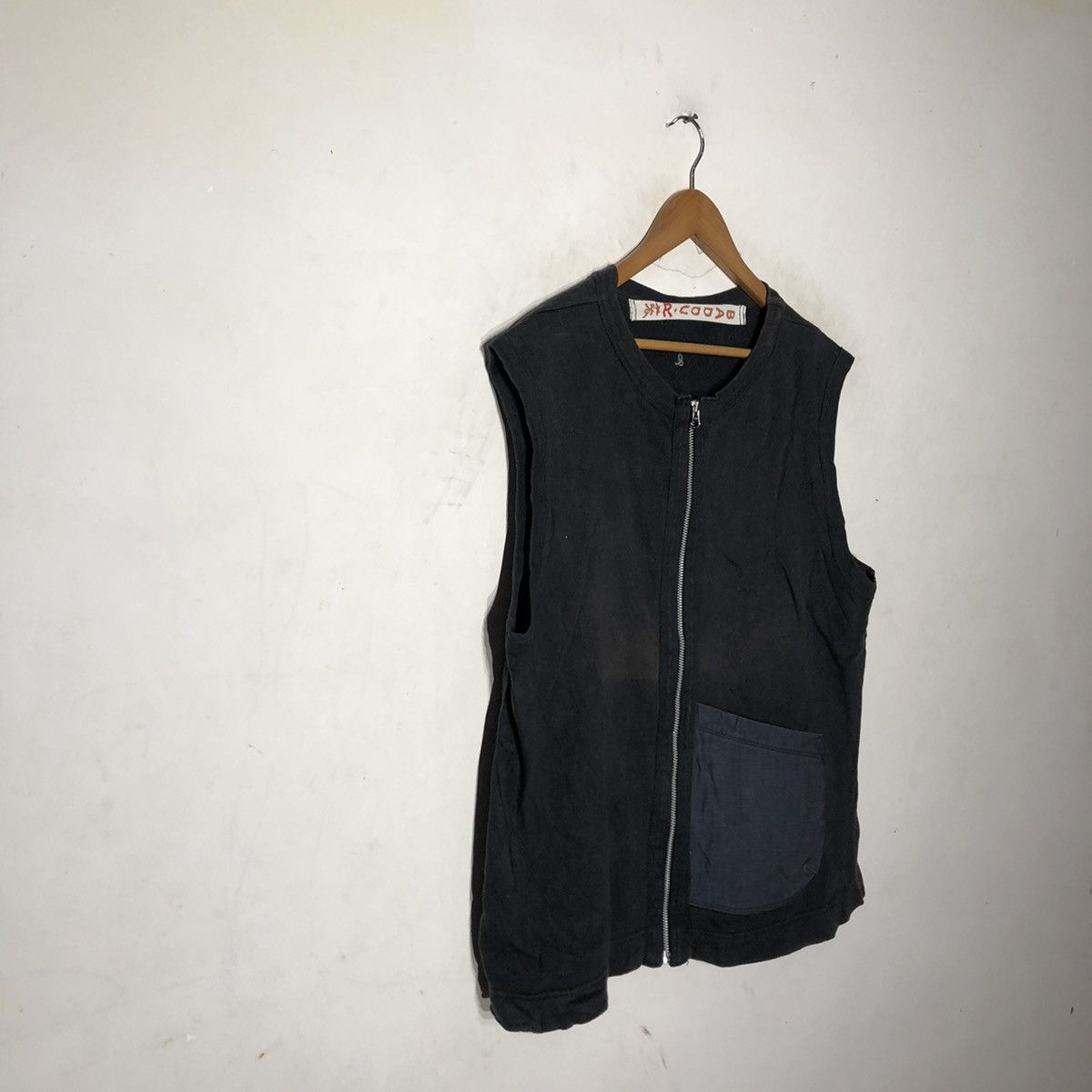 45rpm 45RPM JAPAN TANK TOP SLEEVELESS ZIPPER Size US M / EU 48-50 / 2 - 4 Thumbnail