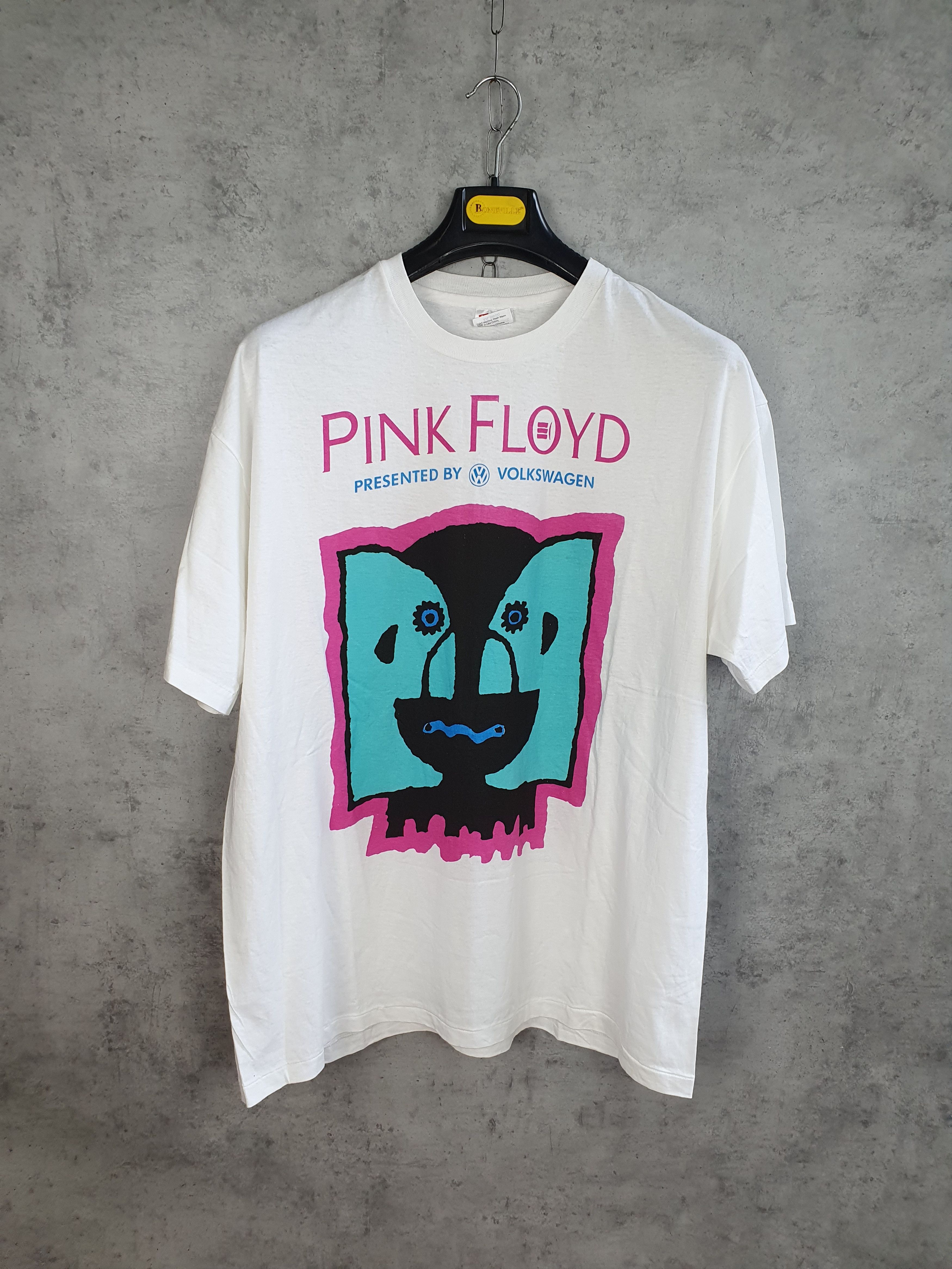 Band Tees × Pink Floyd Original 1994 Pink Floyd Division Bell Tour Volkswagen Size US XL / EU 56 / 4 - 1 Thumbnail