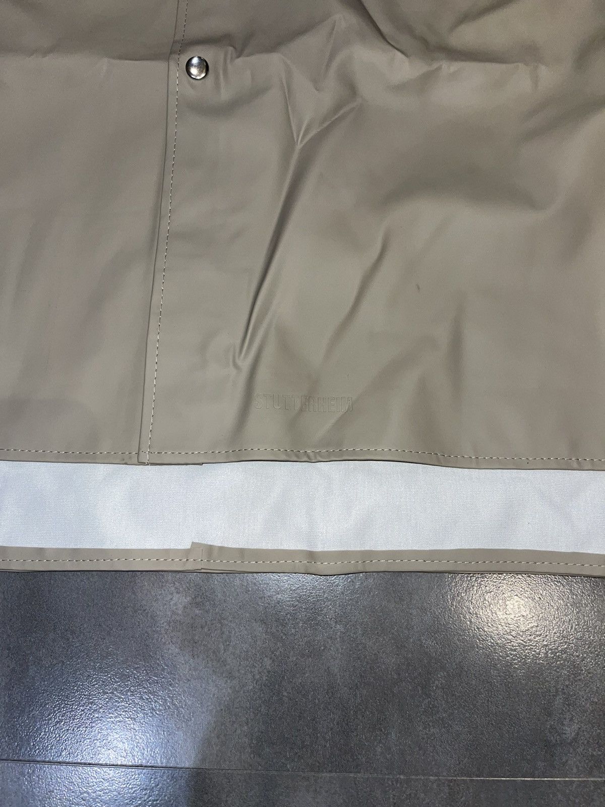 Stutterheim DS! Stutterheim Loma Potato Sleeveless Raincoat Size US L / EU 52-54 / 3 - 9 Thumbnail