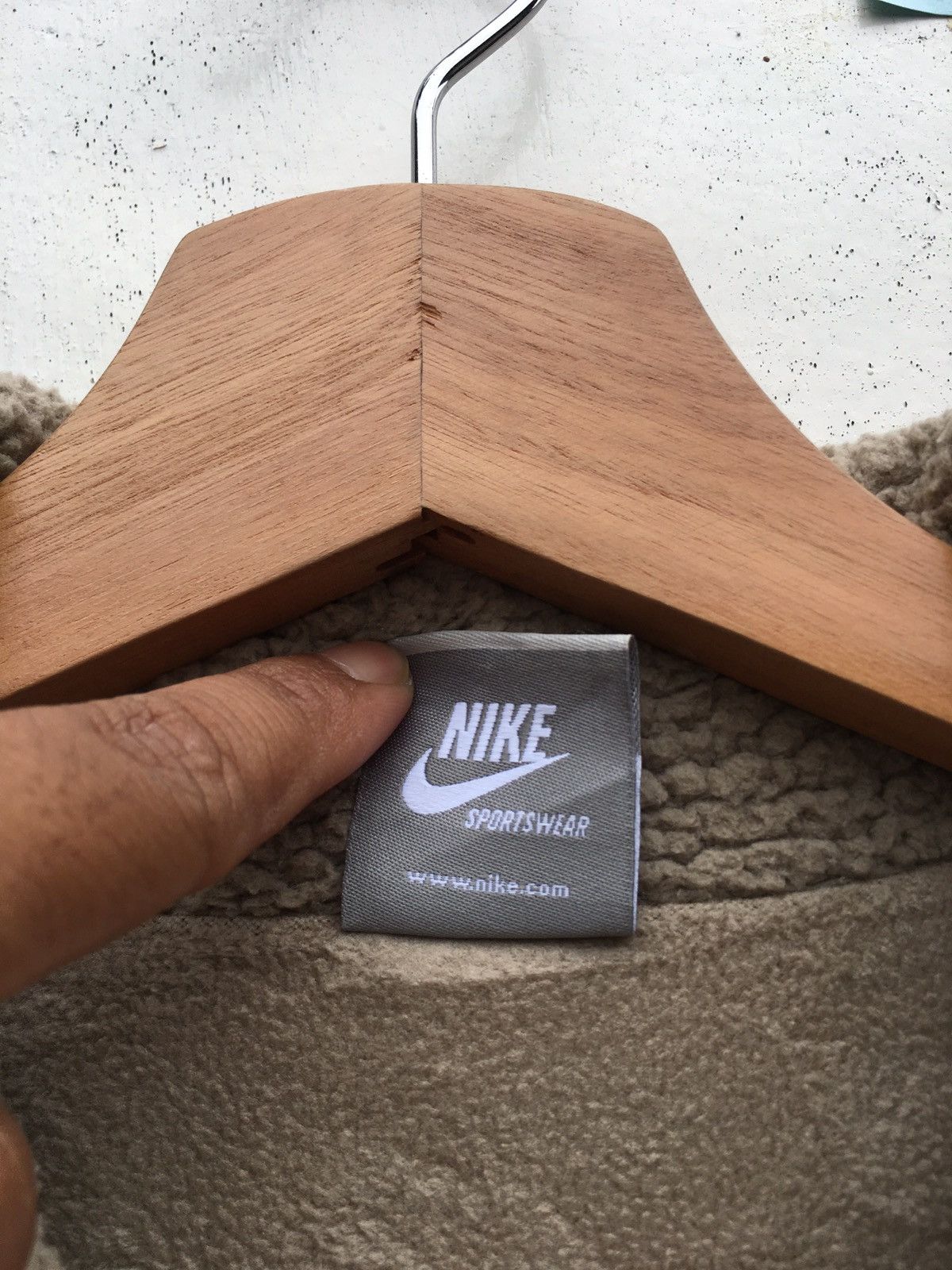Nike Vintage Nike Swoosh Fleece Sweater Size S / US 4 / IT 40 - 8 Thumbnail