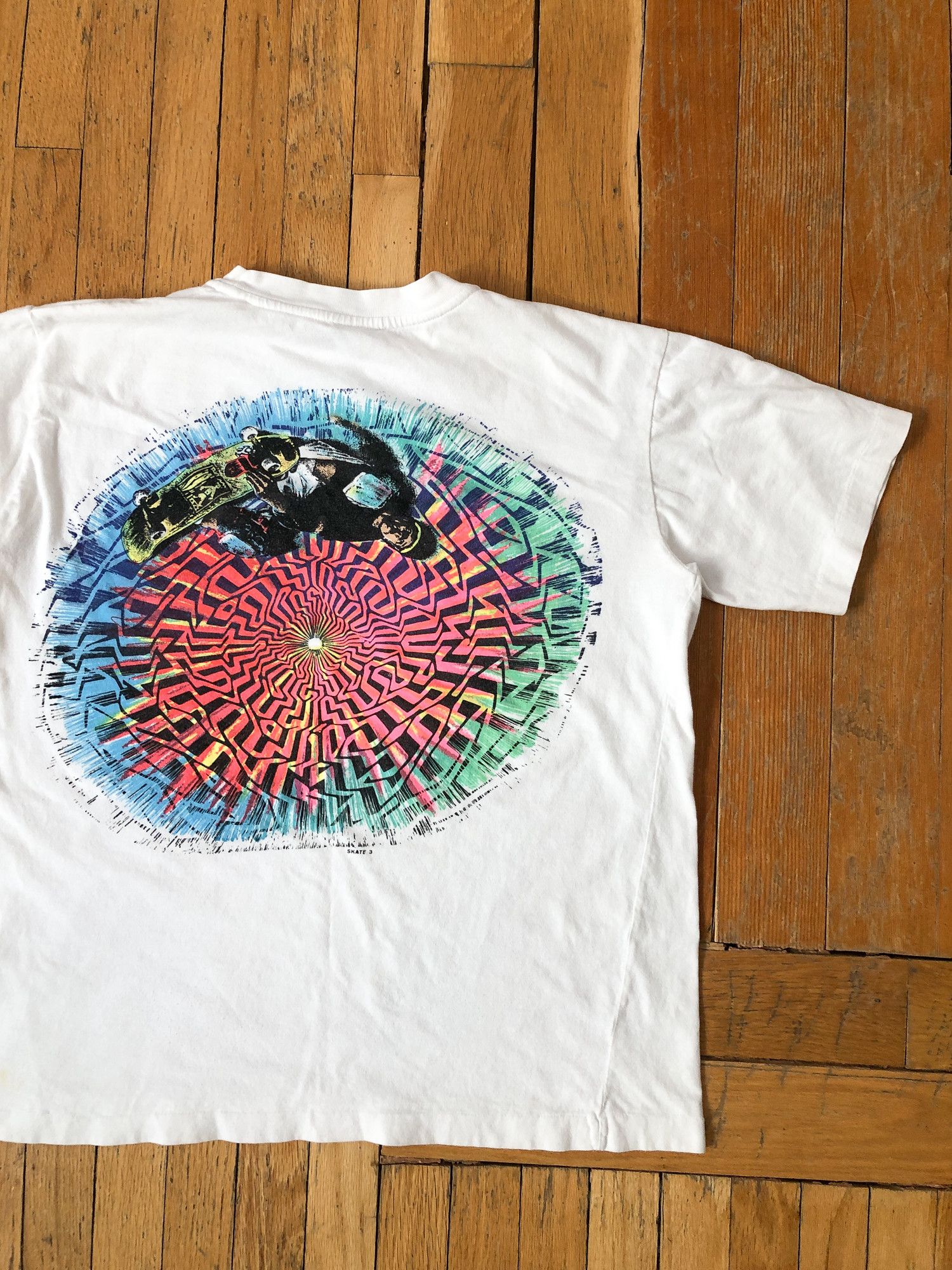 Vintage 1990 Single Stitch Boxy 'Skate 3' Beach Guy T-Shirt Size US L / EU 52-54 / 3 - 1 Thumbnail