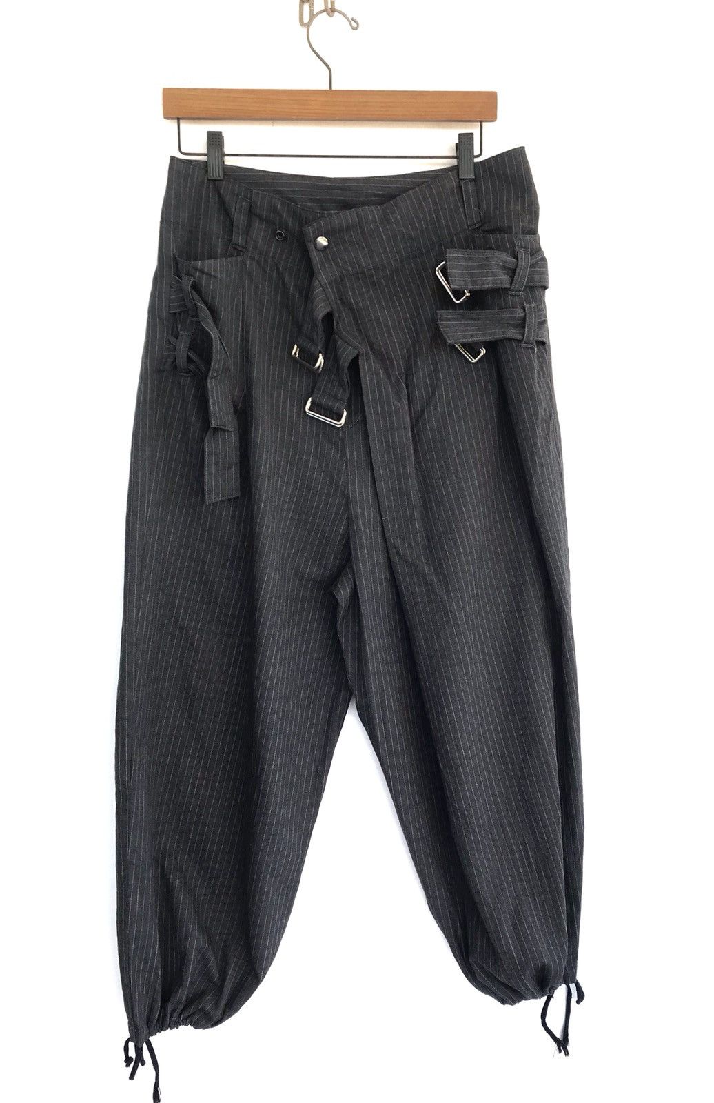 Japanese Brand Japanese Brand GGD Buckle Stripe Casual Balloon Pants Style Size US 32 / EU 48 - 1 Thumbnail
