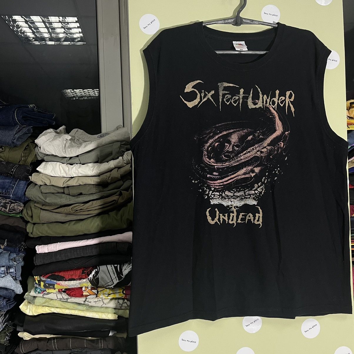 Vintage Vintage Y2K Six Feet Under Graphic Tee Horror Punk Dark XL Size US XL / EU 56 / 4 - 4 Thumbnail