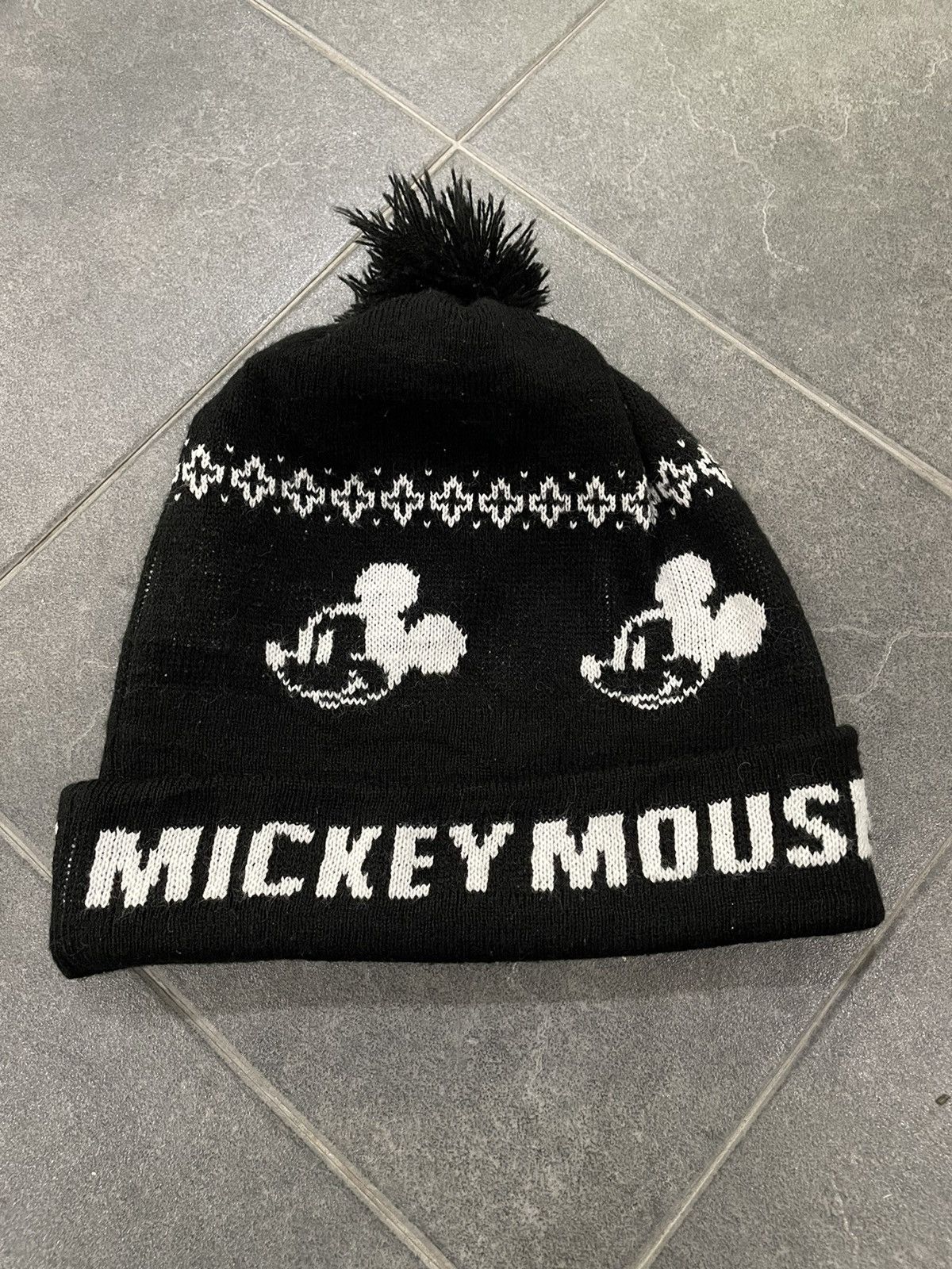 Disney × Mickey Mouse DISNEY MICKEY MOUSE BEANIE HATS Size ONE SIZE - 1 Thumbnail
