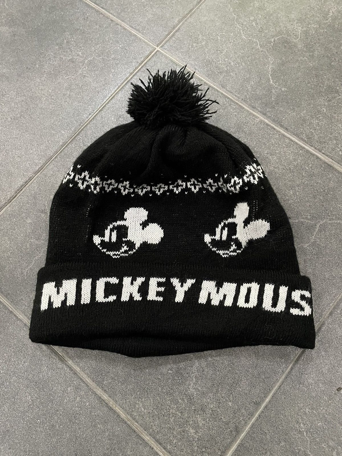 Disney × Mickey Mouse DISNEY MICKEY MOUSE BEANIE HATS Size ONE SIZE - 2 Thumbnail