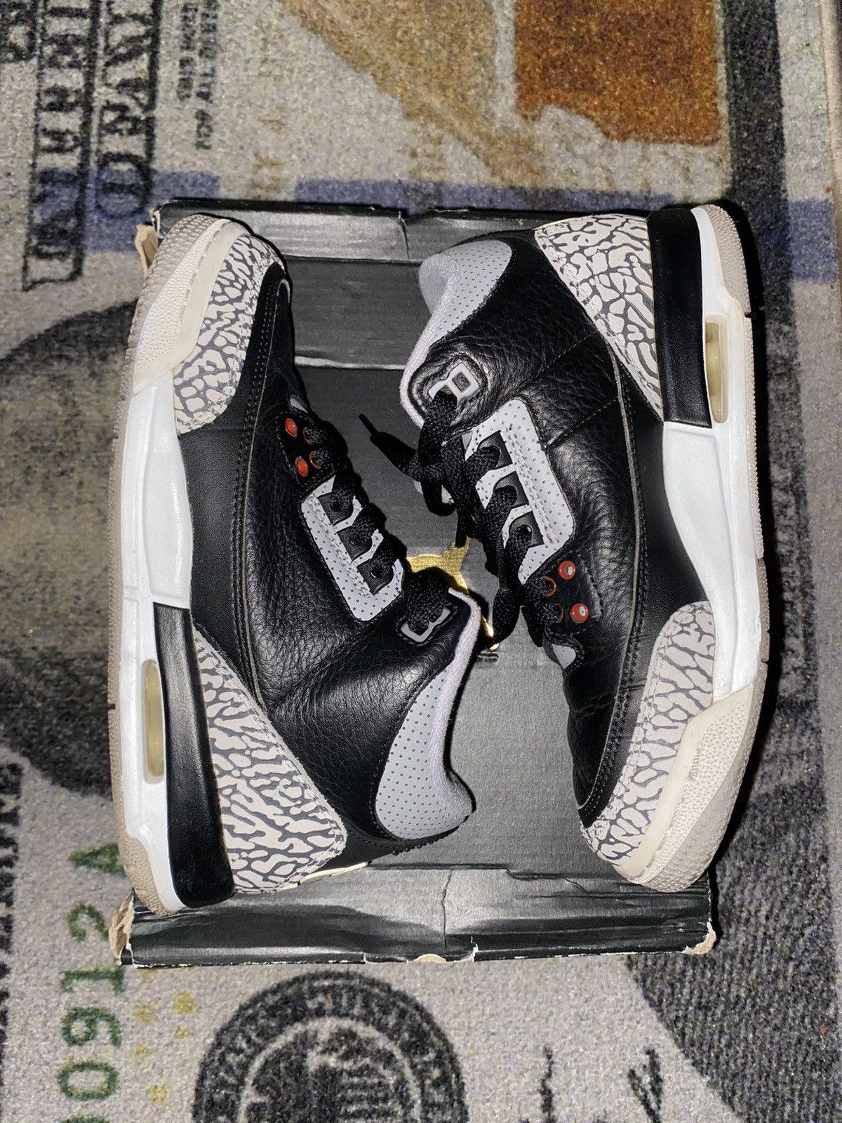 Jordan Brand × Nike Jordan 3 Retro Black Cement (2018) 4.5Y Grade School Size US 6 / IT 36 - 1 Thumbnail