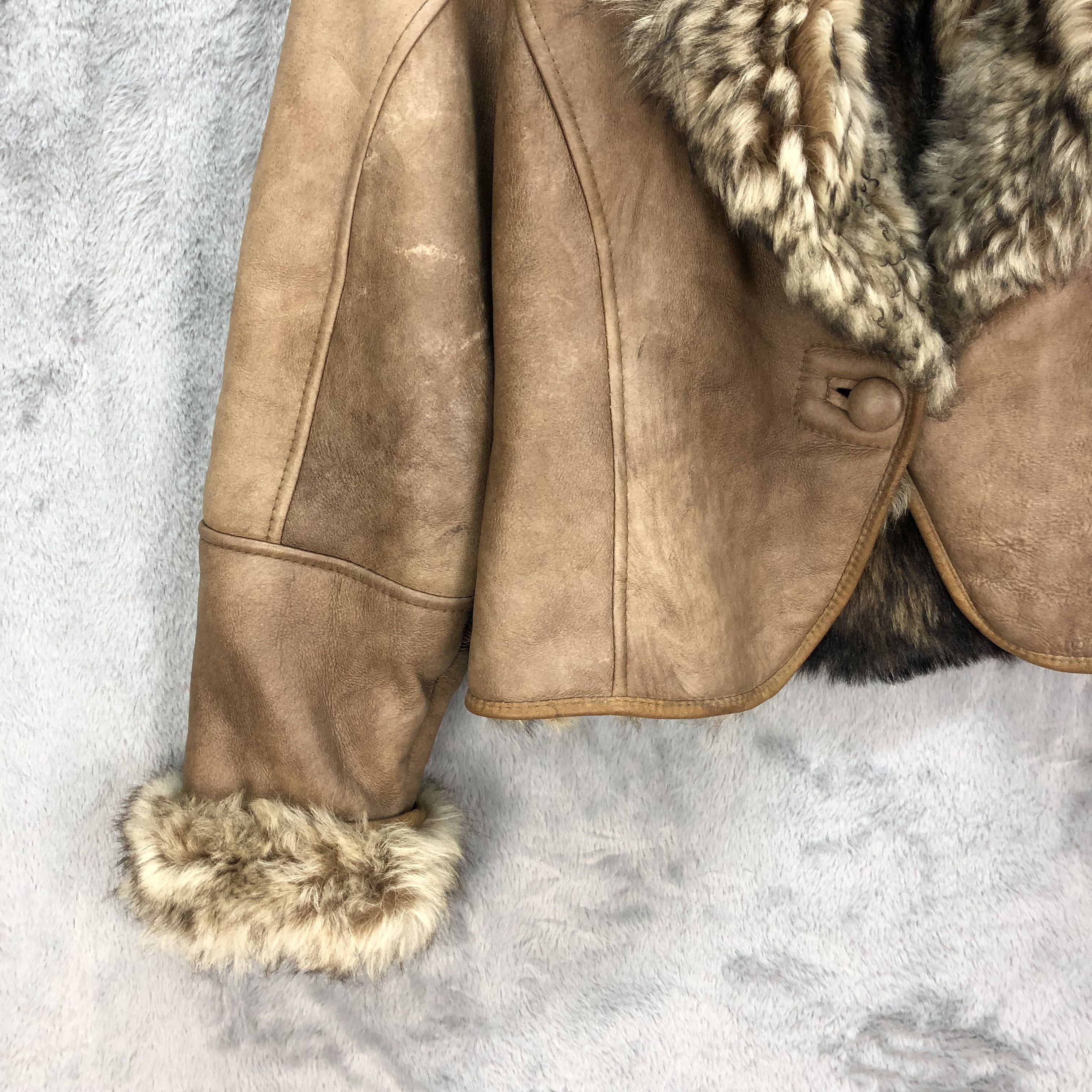 Vintage 90's Sheepskin Fur Suede Leather Jacket #5344-185 Size XS / US 0-2 / IT 36-38 - 4 Thumbnail