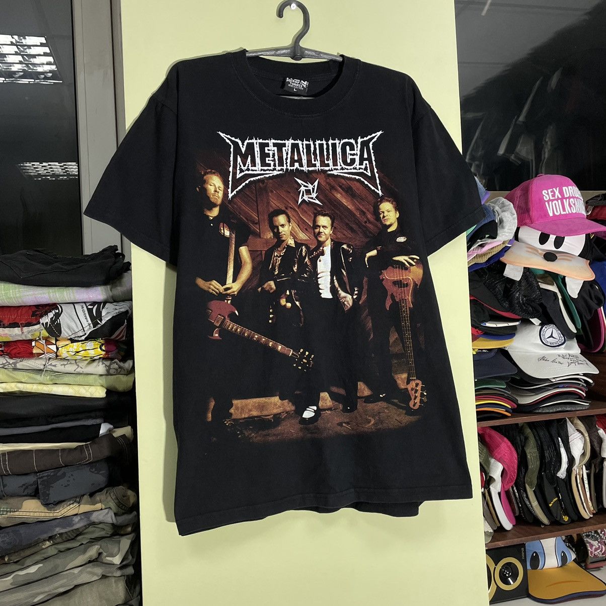 Band Tees Vintage Y2K Metallica Skulls Dead Face Band Rock Streetwear Size US L / EU 52-54 / 3 - 2 Thumbnail