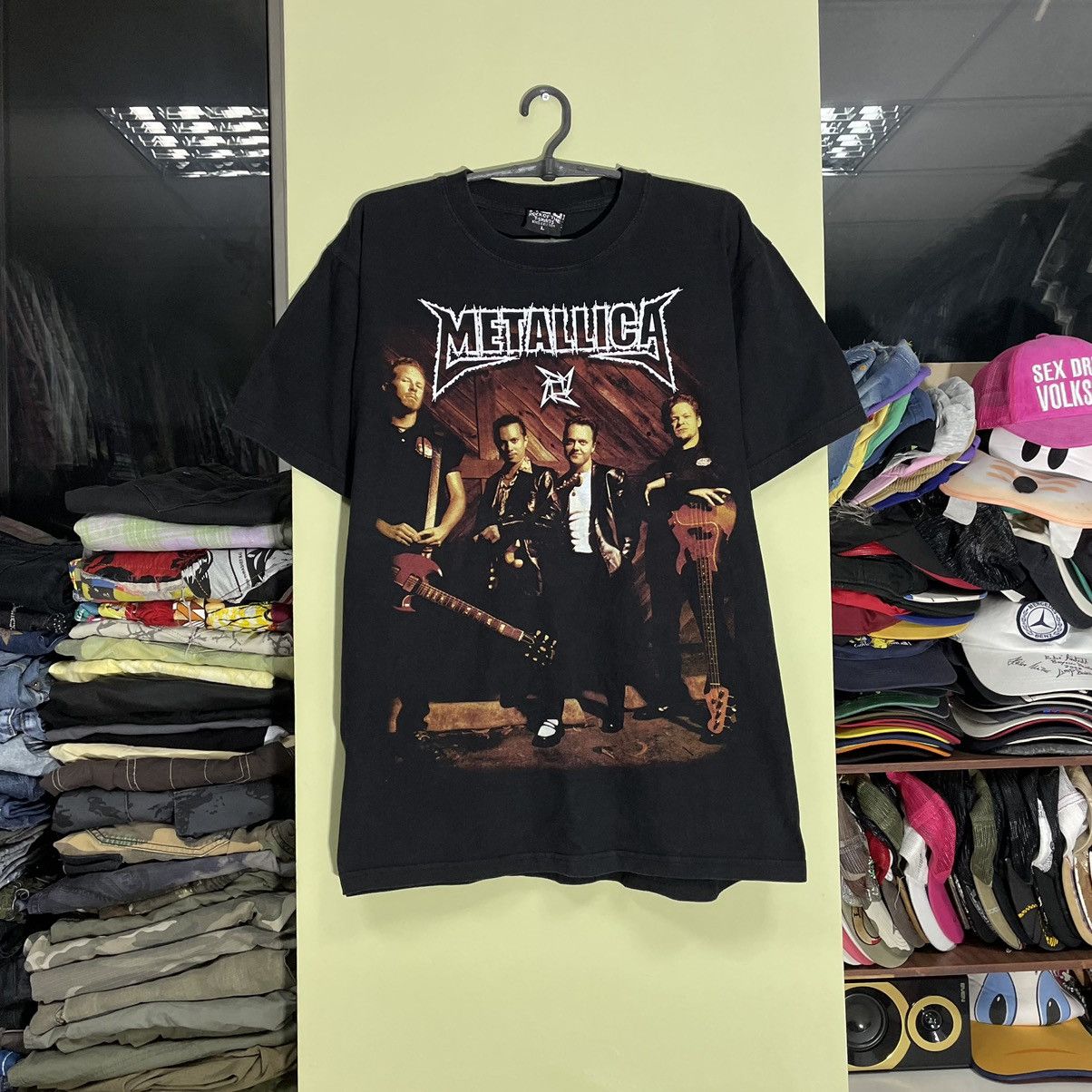 Band Tees Vintage Y2K Metallica Skulls Dead Face Band Rock Streetwear Size US L / EU 52-54 / 3 - 1 Thumbnail