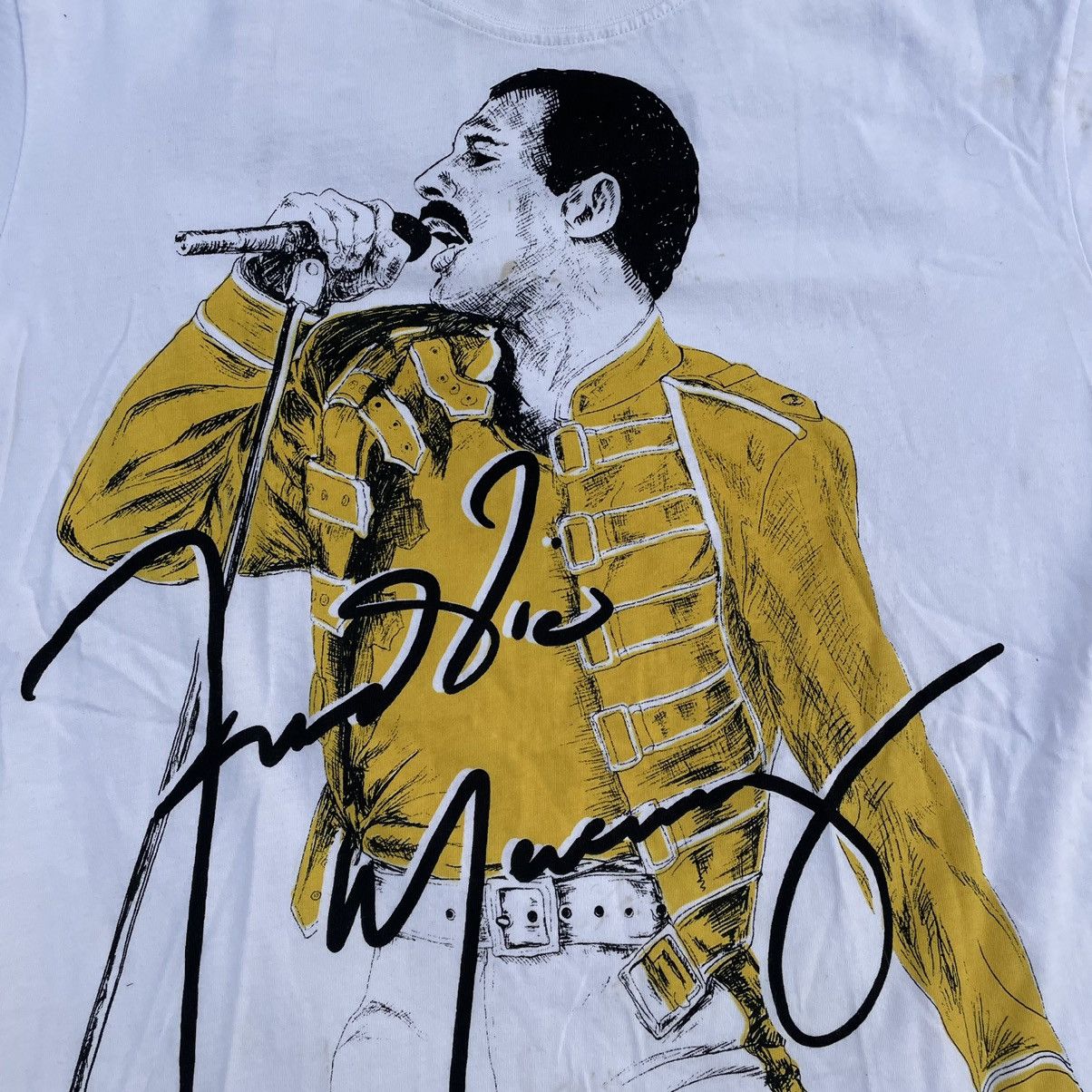 Vintage Vintage 90s Freddie Mercury Graphic Tee Band Streetwear XL Size US XL / EU 56 / 4 - 6 Thumbnail
