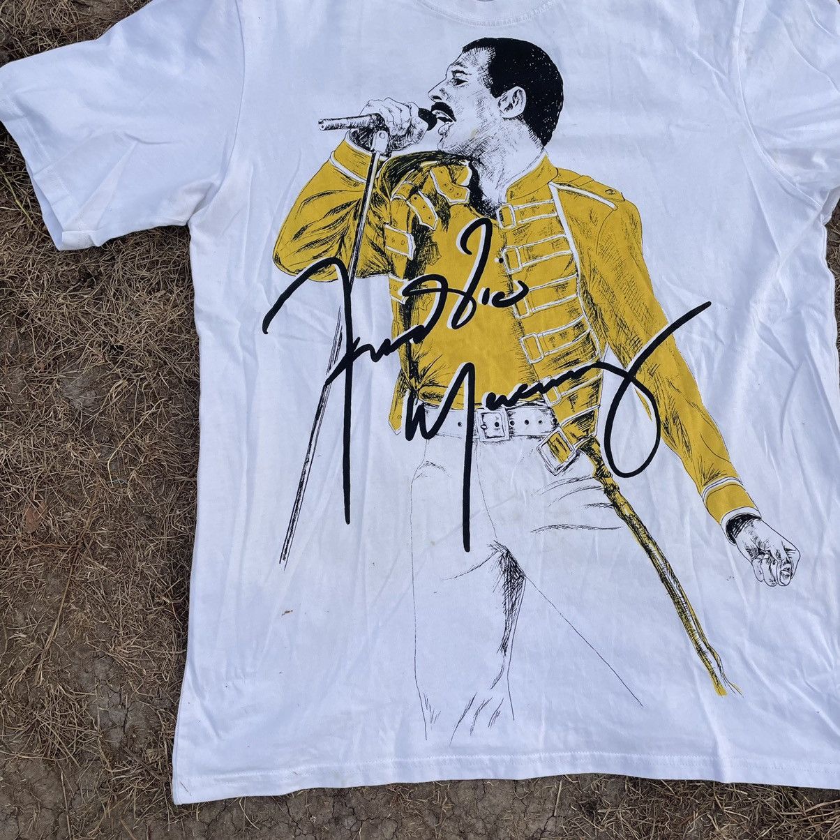 Vintage Vintage 90s Freddie Mercury Graphic Tee Band Streetwear XL Size US XL / EU 56 / 4 - 4 Thumbnail