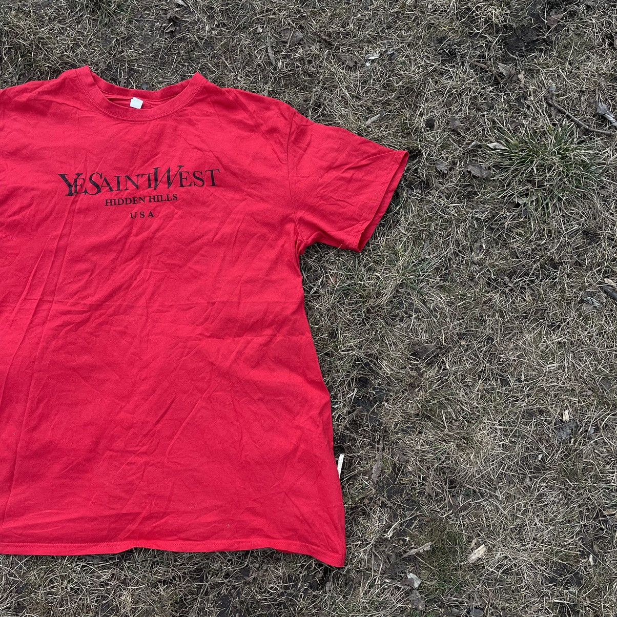 Vintage Vintage Y2K YeSaintWest Faded Graphic Logo Tee Red Goth L Size US L / EU 52-54 / 3 - 2 Thumbnail