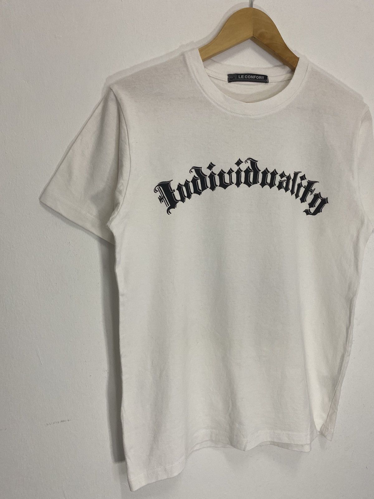 Japanese Brand × Vintage Le Confort Jesus Big Print T-Shirt Size US M / EU 48-50 / 2 - 3 Thumbnail