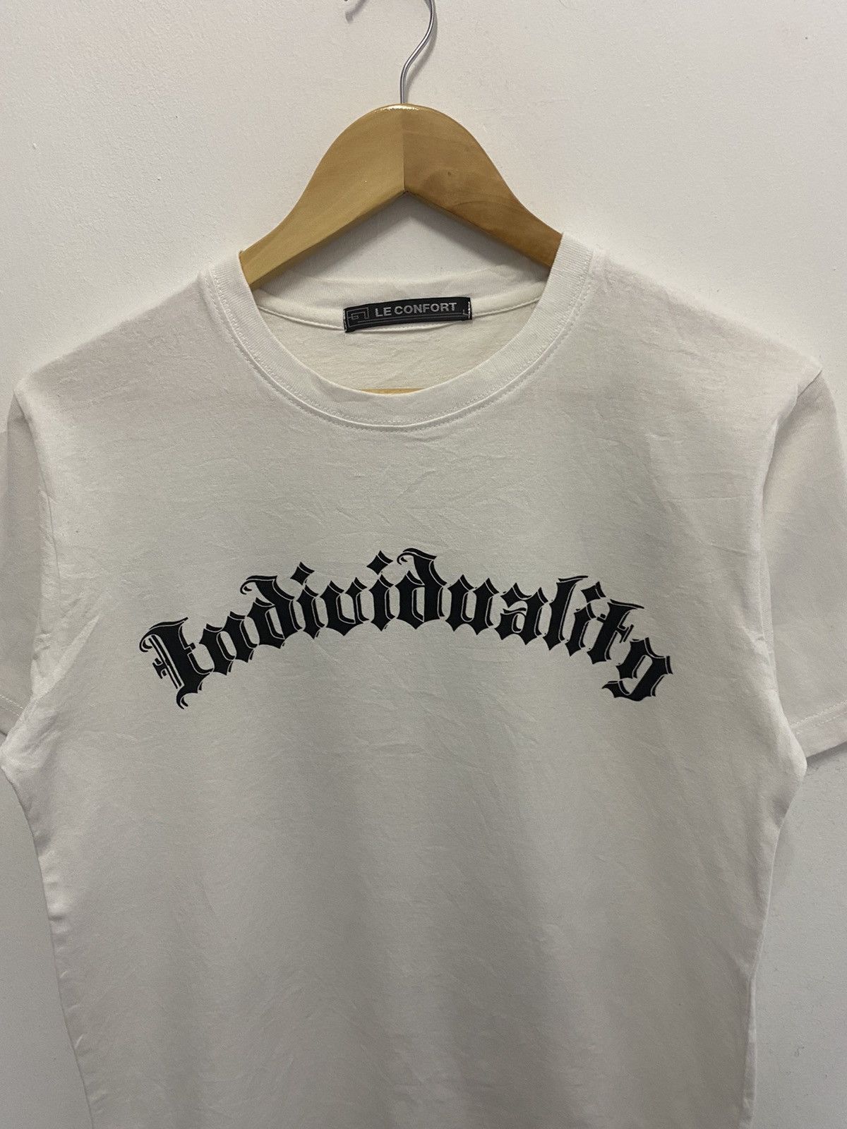 Japanese Brand × Vintage Le Confort Jesus Big Print T-Shirt Size US M / EU 48-50 / 2 - 5 Thumbnail