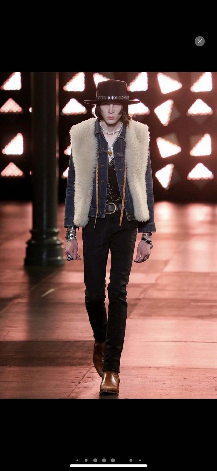 Hedi Slimane × Saint Laurent Paris SS15 Shearling Fur Studded Leather Trimmed Gilet Vest Size US S / EU 44-46 / 1 - 7 Thumbnail