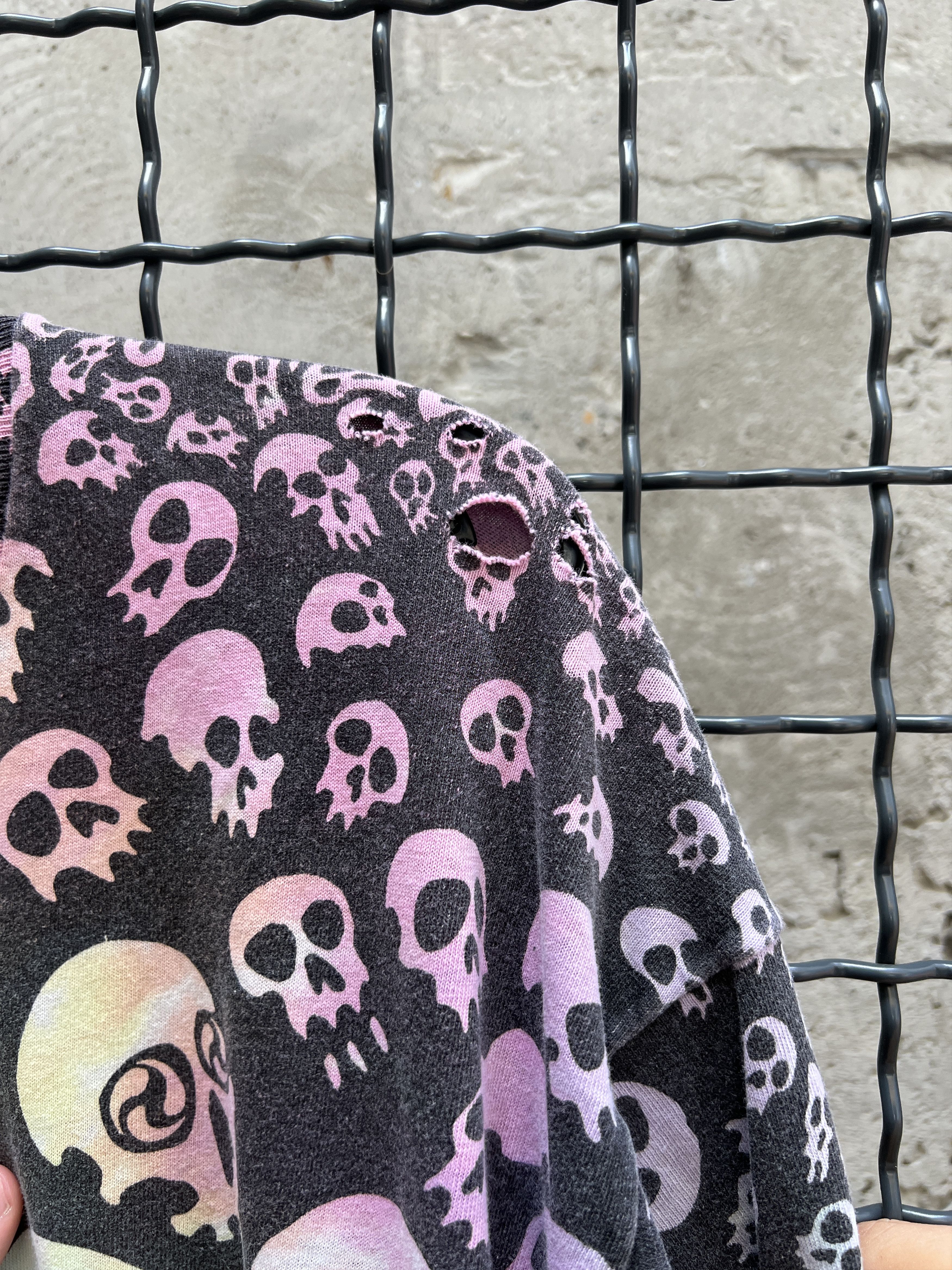 Liquid Blue × Vintage Vintage 1992 Liquid Blue Skull All over print T-shirt Size US XL / EU 56 / 4 - 8 Thumbnail