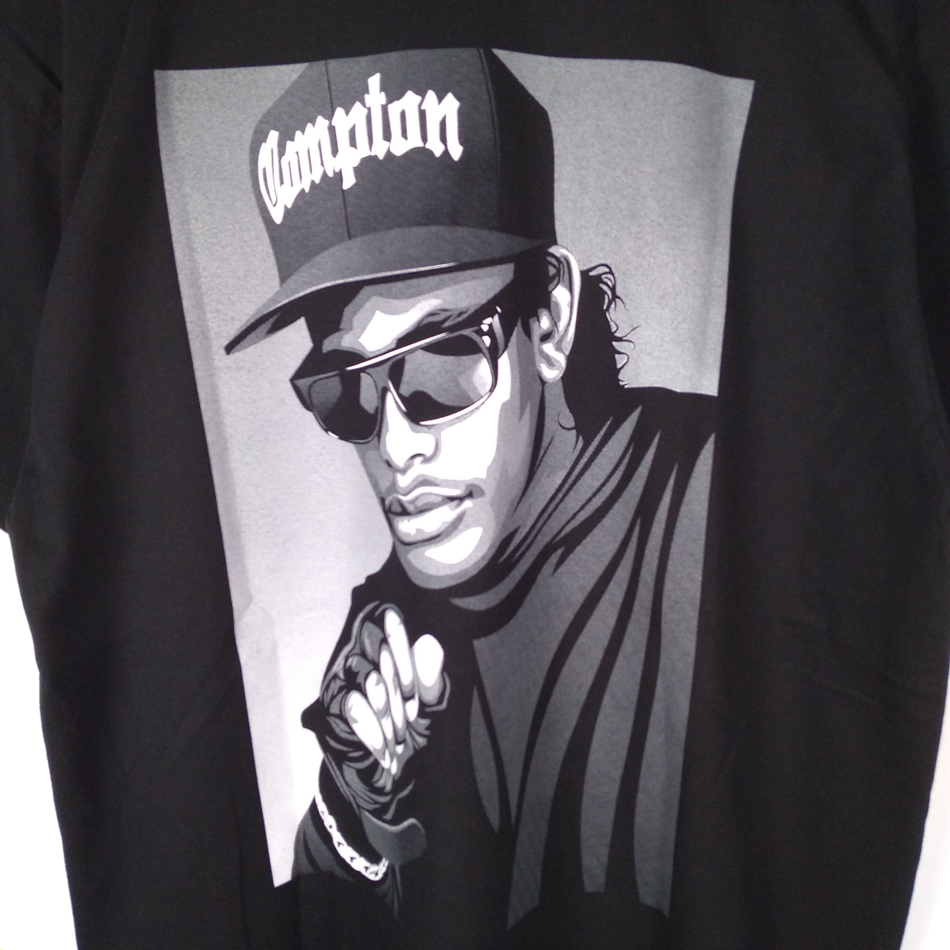 Band Tees × Rap Tees Vintage Legendary Rappers Eazy E Big Image Tee Size US L / EU 52-54 / 3 - 9 Thumbnail