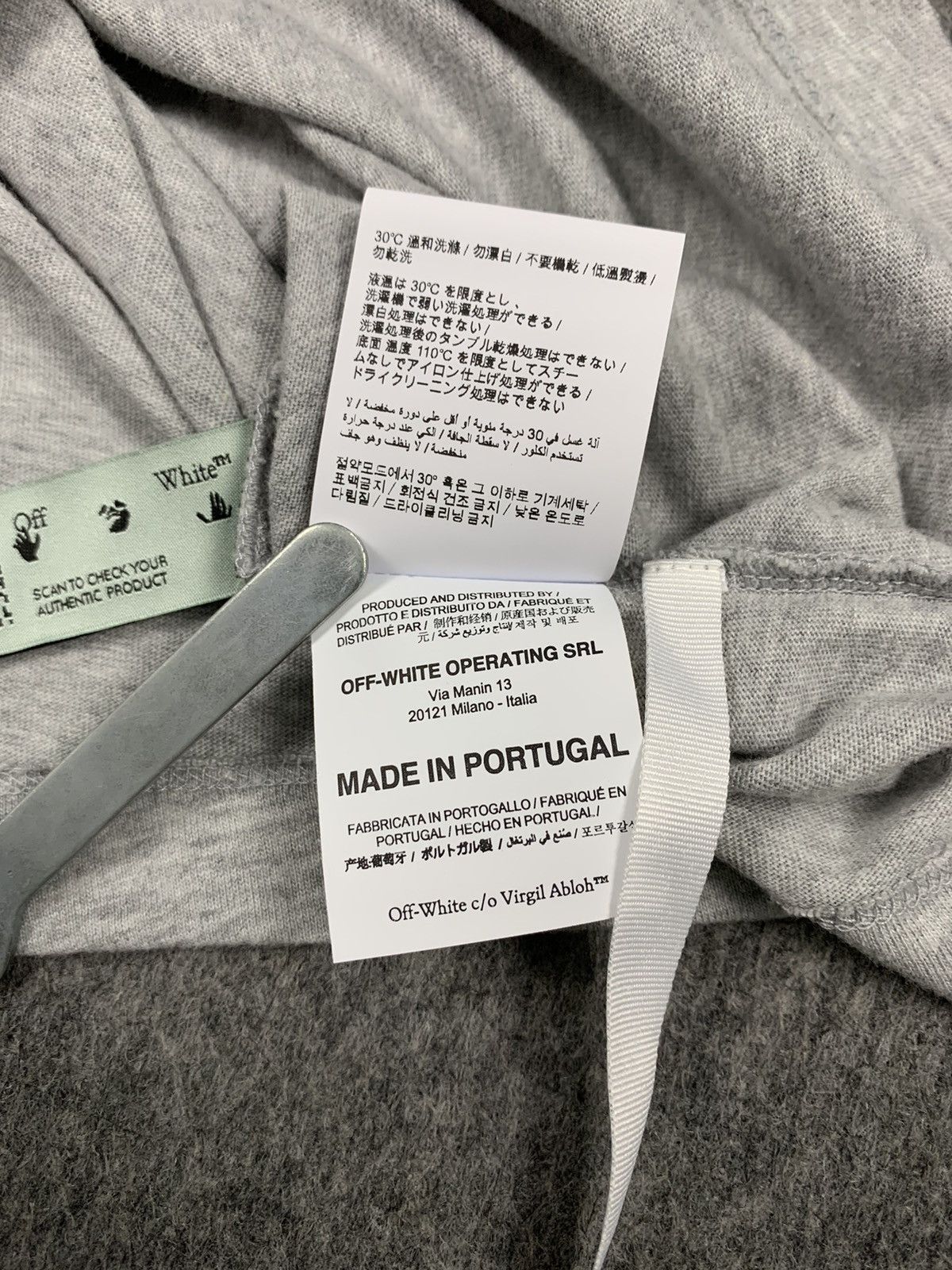 Off-White Off-white long sleeve logo print and rear worker print. Size US XS / EU 42 / 0 - 12 Thumbnail