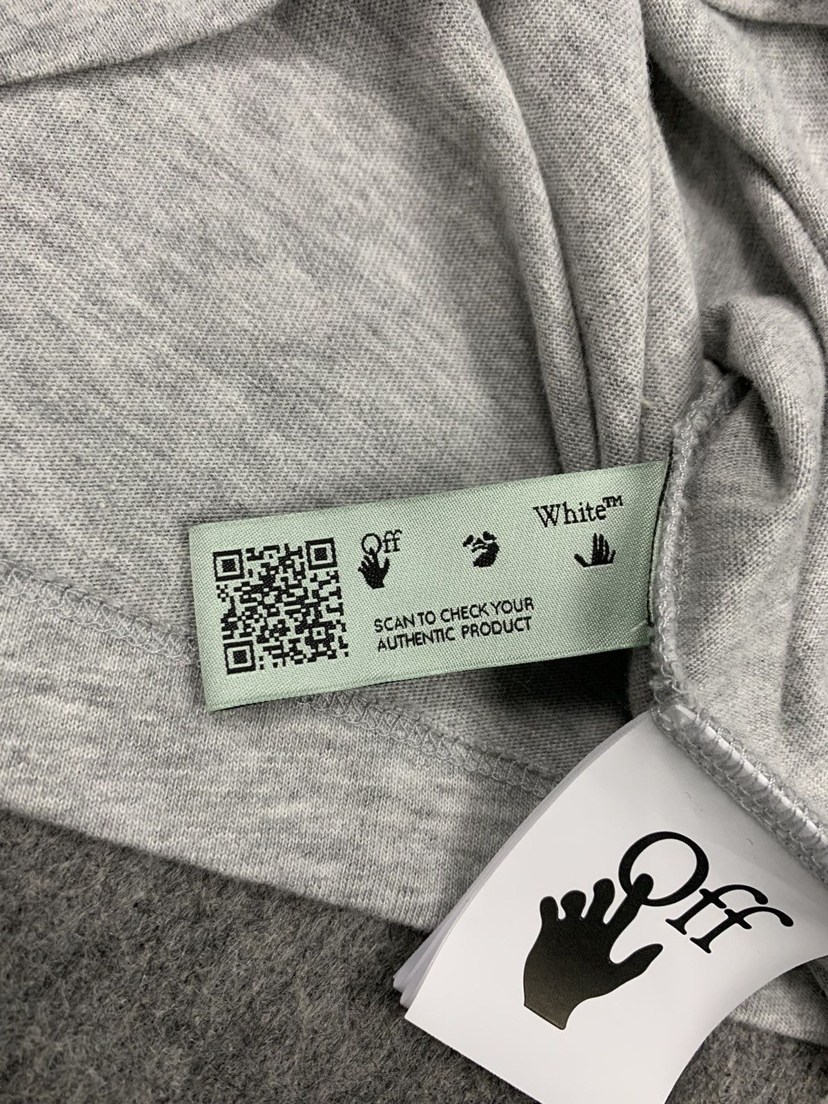 Off-White Off-white long sleeve logo print and rear worker print. Size US XS / EU 42 / 0 - 9 Thumbnail