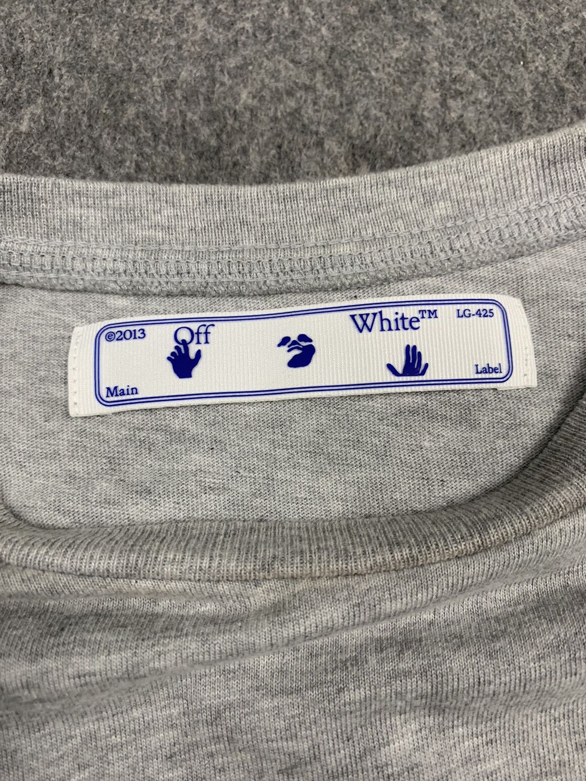 Off-White Off-white long sleeve logo print and rear worker print. Size US XS / EU 42 / 0 - 7 Thumbnail