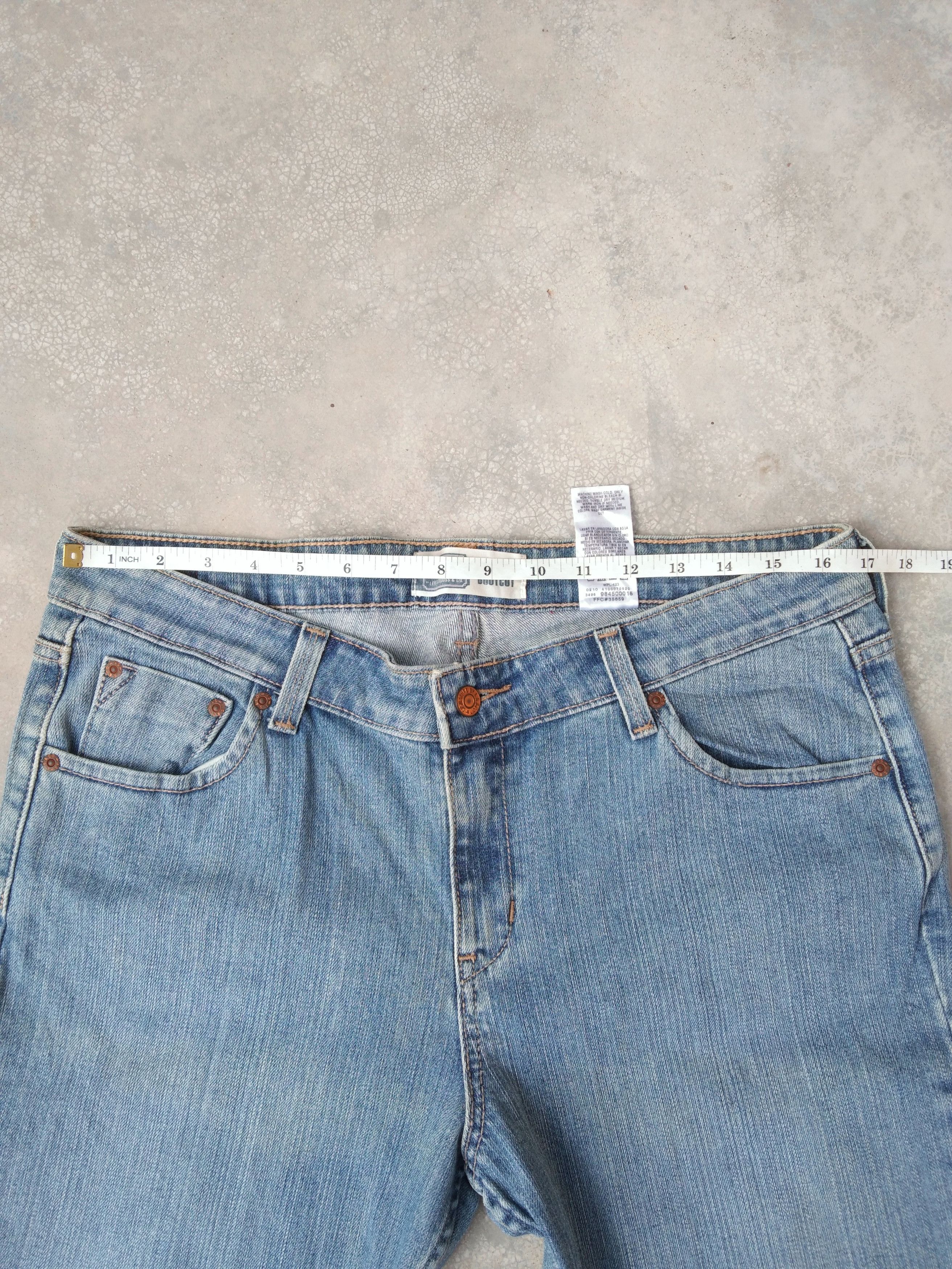 Levi's Vintage Levi's Signature Boot Cut Flared Jeans 33x31 Size US 33 - 4 Thumbnail