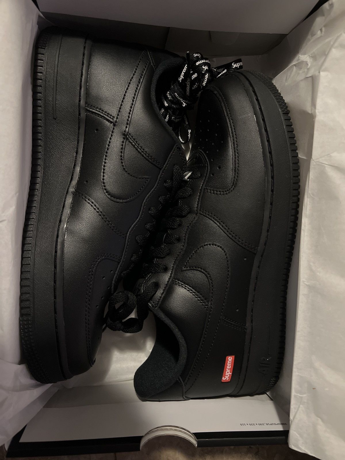 supreme air force one black