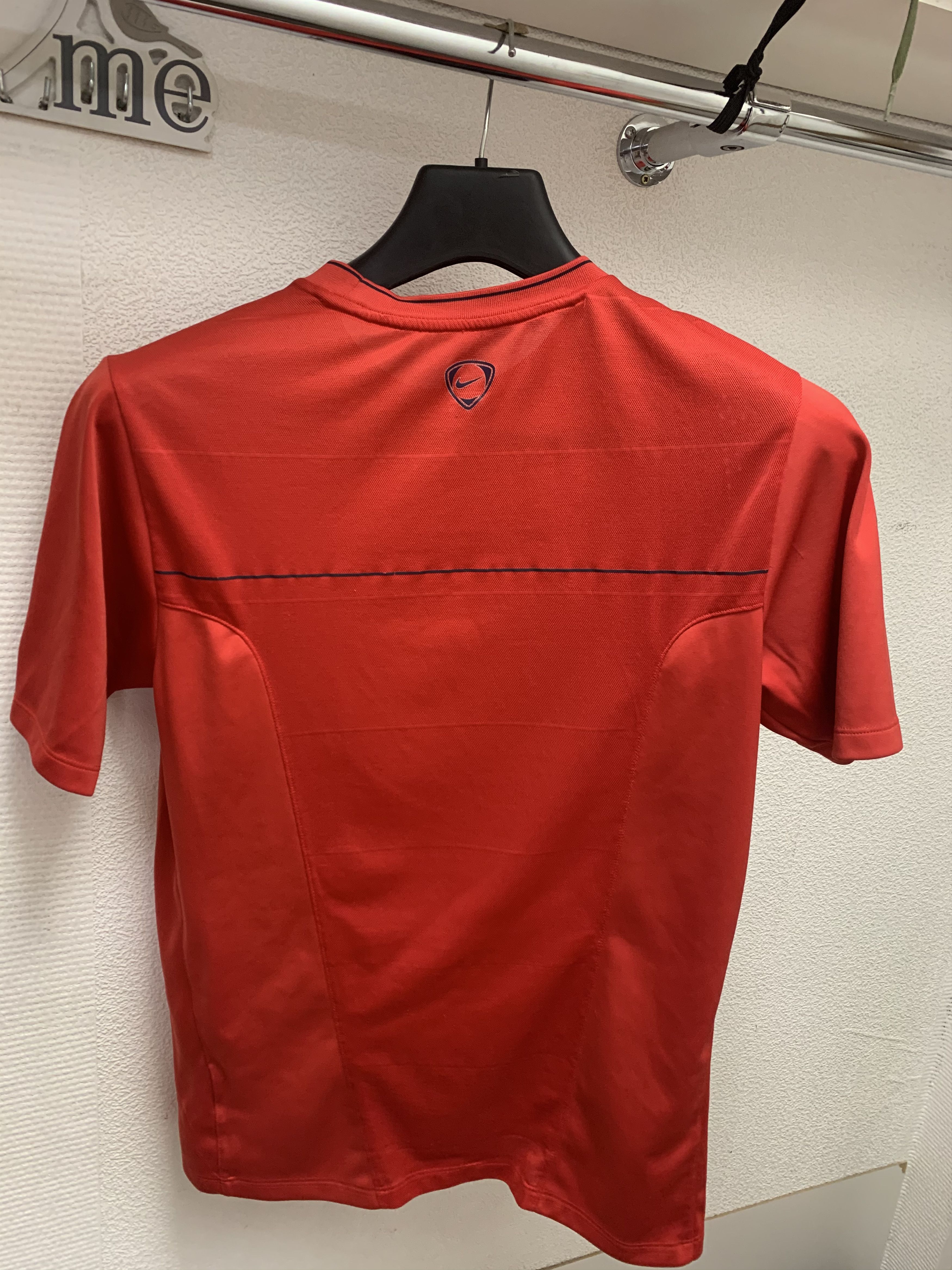 Nike Nike Arsenal soccer jersey M sz red Size US M / EU 48-50 / 2 - 5 Thumbnail