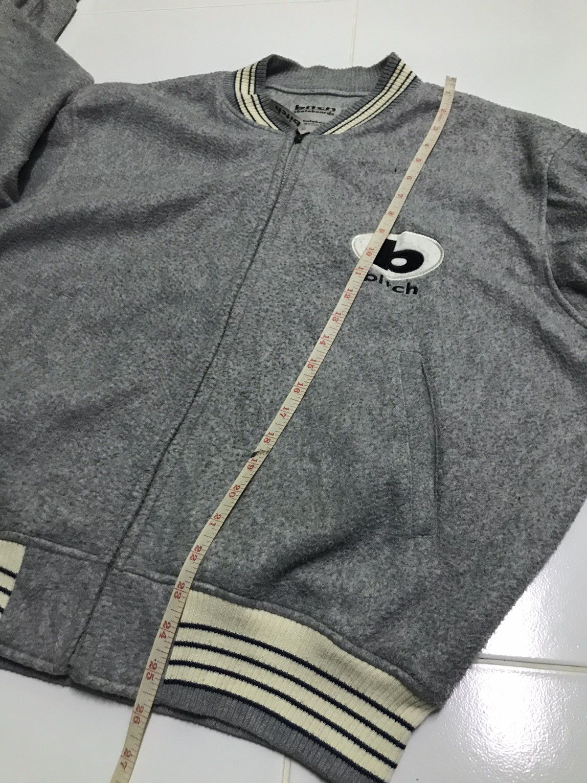 Vintage vintage Bitch skateboard fleece jacket Size US L / EU 52-54 / 3 - 8 Thumbnail