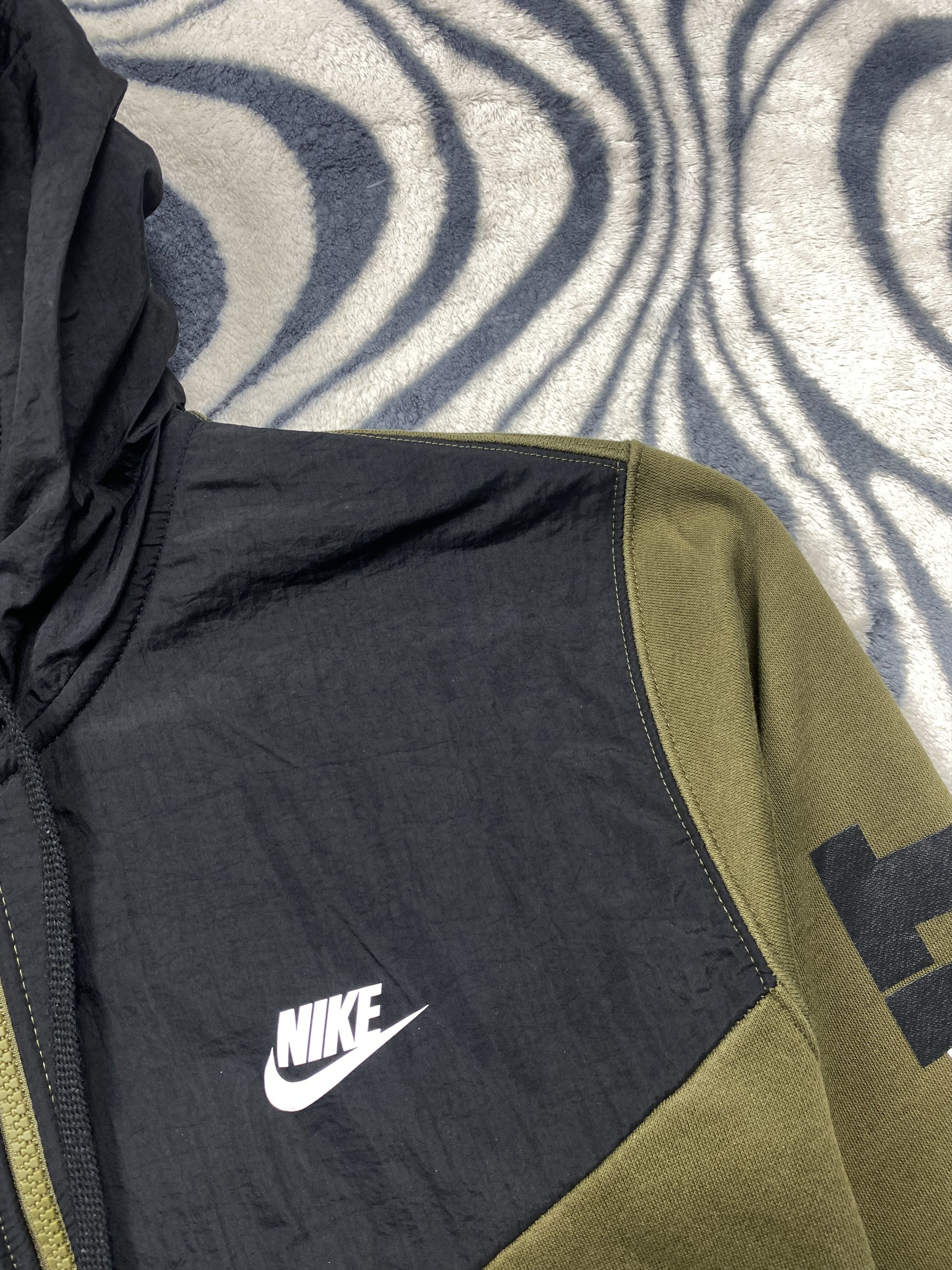 Nike Nike Mens Nylon + Cotton Hoodie Y2K Drill Size US M / EU 48-50 / 2 - 3 Thumbnail
