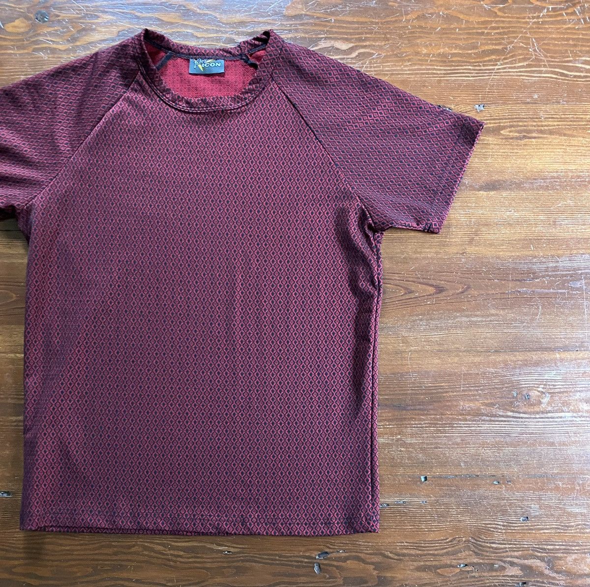 Vintage Vintage 80’s Pop Icon Polyester Like Raglan Tee Size US L / EU 52-54 / 3 - 1 Thumbnail