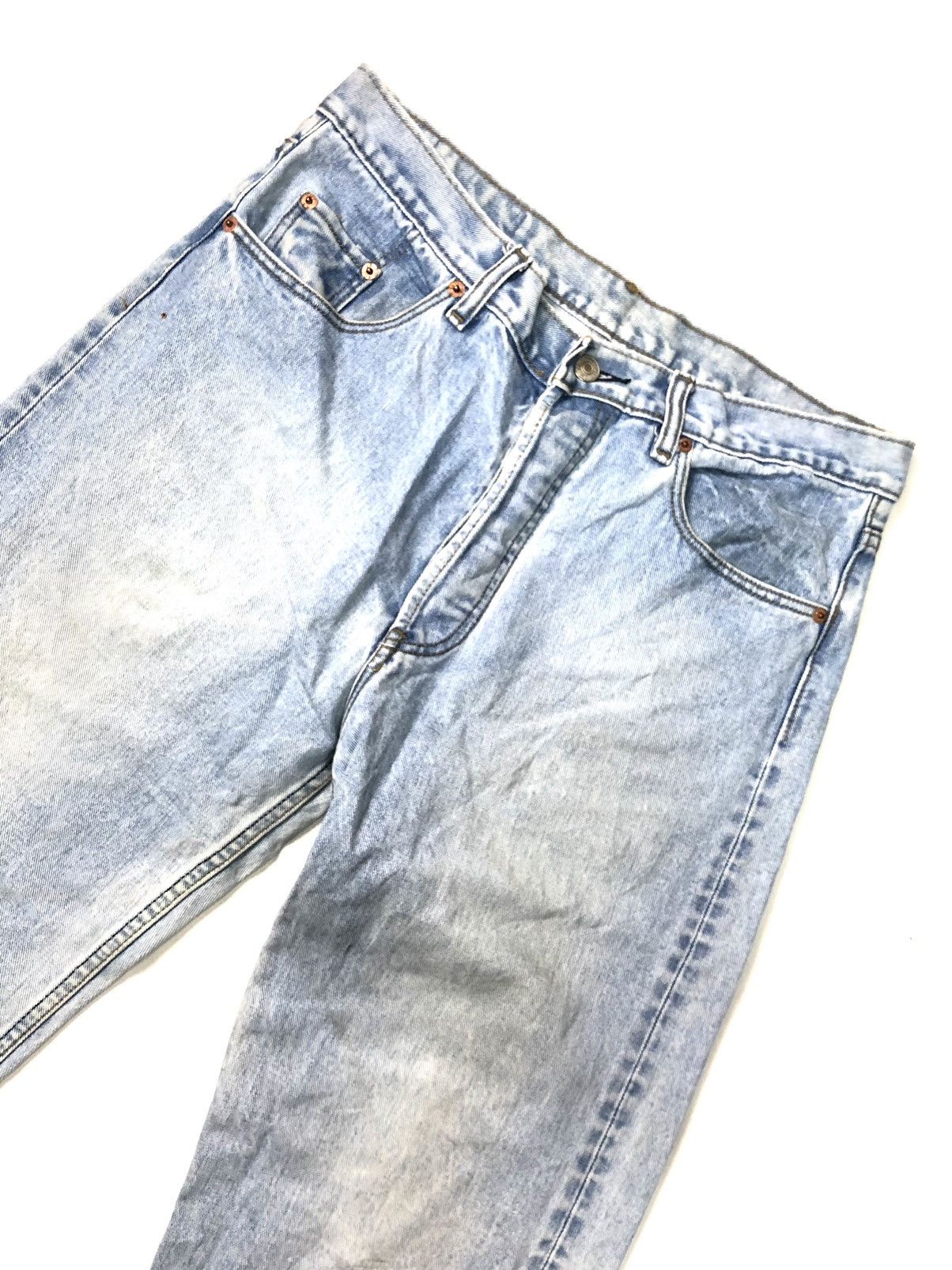 Levi's × Vintage VINTAGE 1993 LEVI’S 501 BLUE WASH DISTRESSED DENIM USA 🇺🇸 Size US 33 - 4 Thumbnail