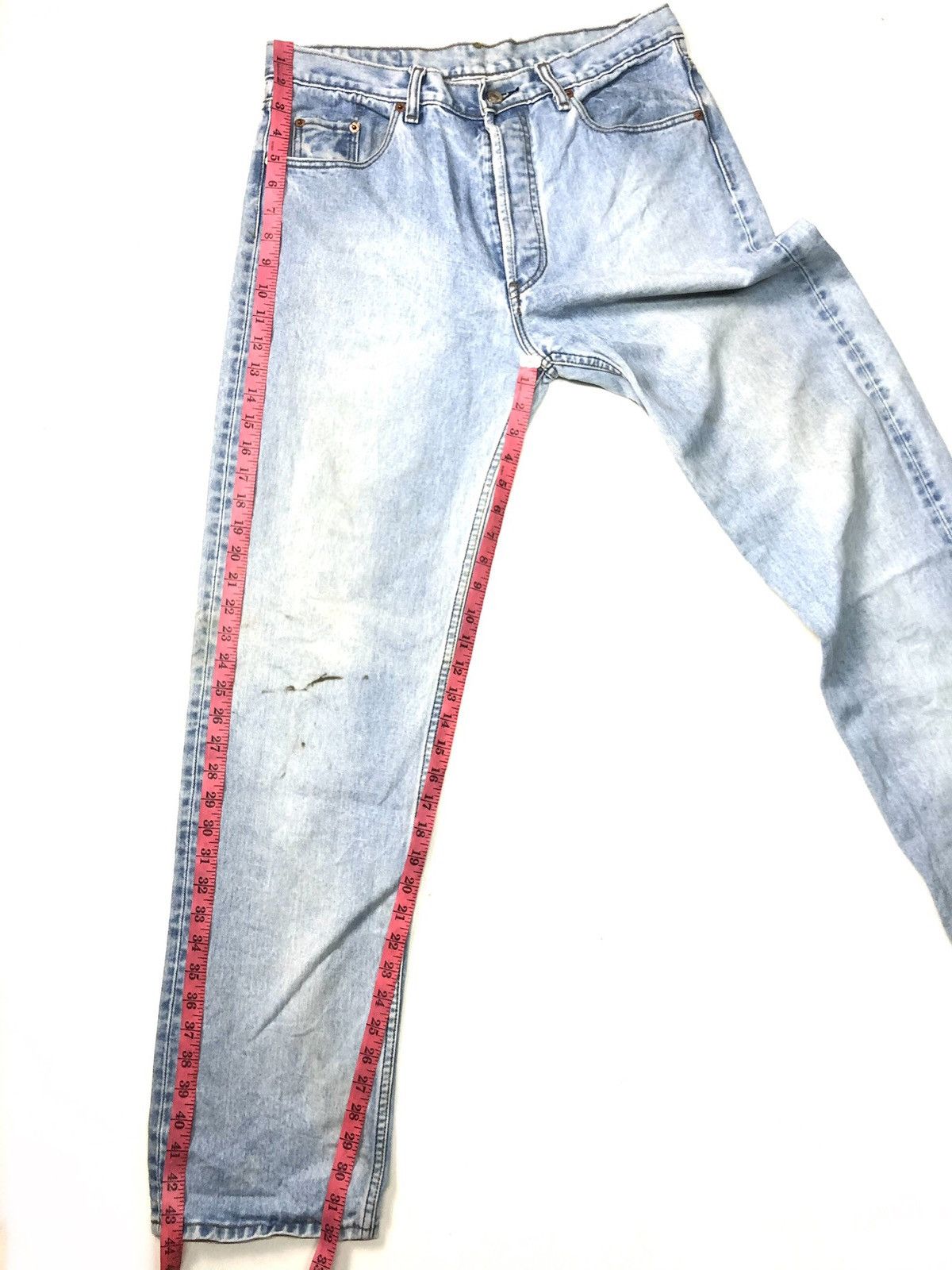 Levi's × Vintage VINTAGE 1993 LEVI’S 501 BLUE WASH DISTRESSED DENIM USA 🇺🇸 Size US 33 - 14 Thumbnail
