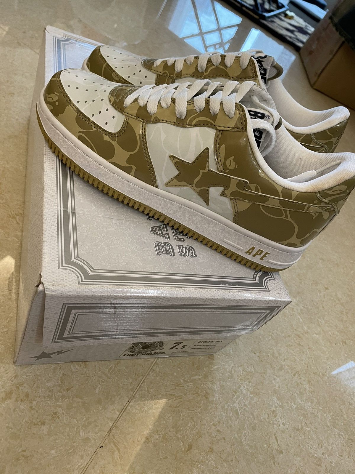Bape Bapesta OG Camo 40.5 Size US 7.5 / EU 40-41 - 1 Thumbnail