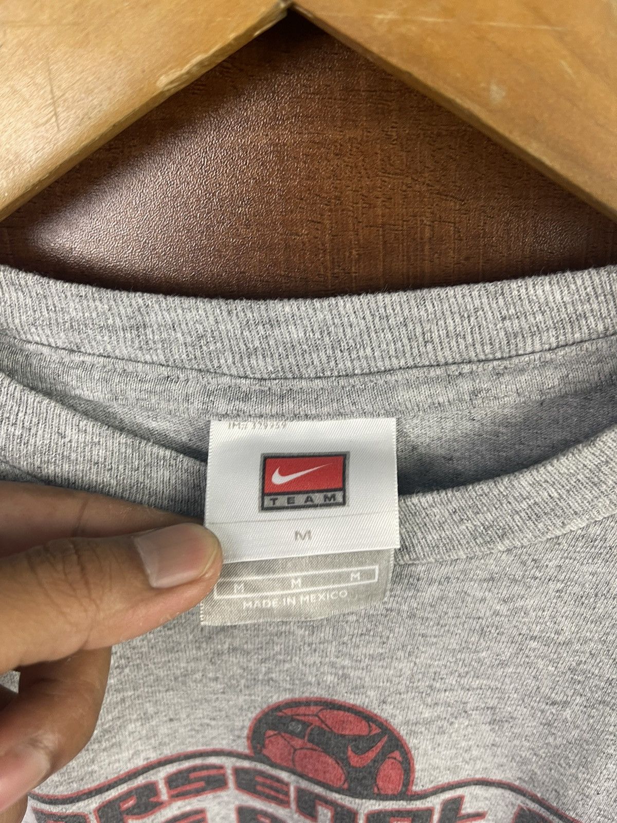 Nike × Vintage Vintage 90s Nike Soccer Arsenal Team back swooh hit Shirt Size US M / EU 48-50 / 2 - 4 Thumbnail