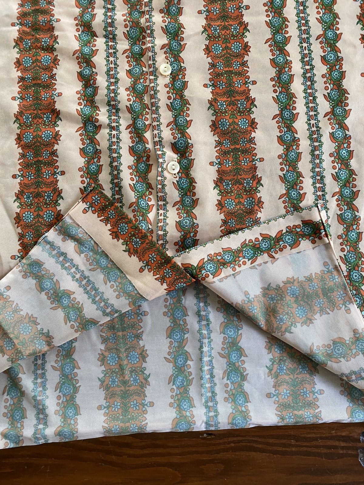 Retrofit Vintage 60’s Jitex Flower All Over Polyester Like Button Up Size US L / EU 52-54 / 3 - 4 Thumbnail
