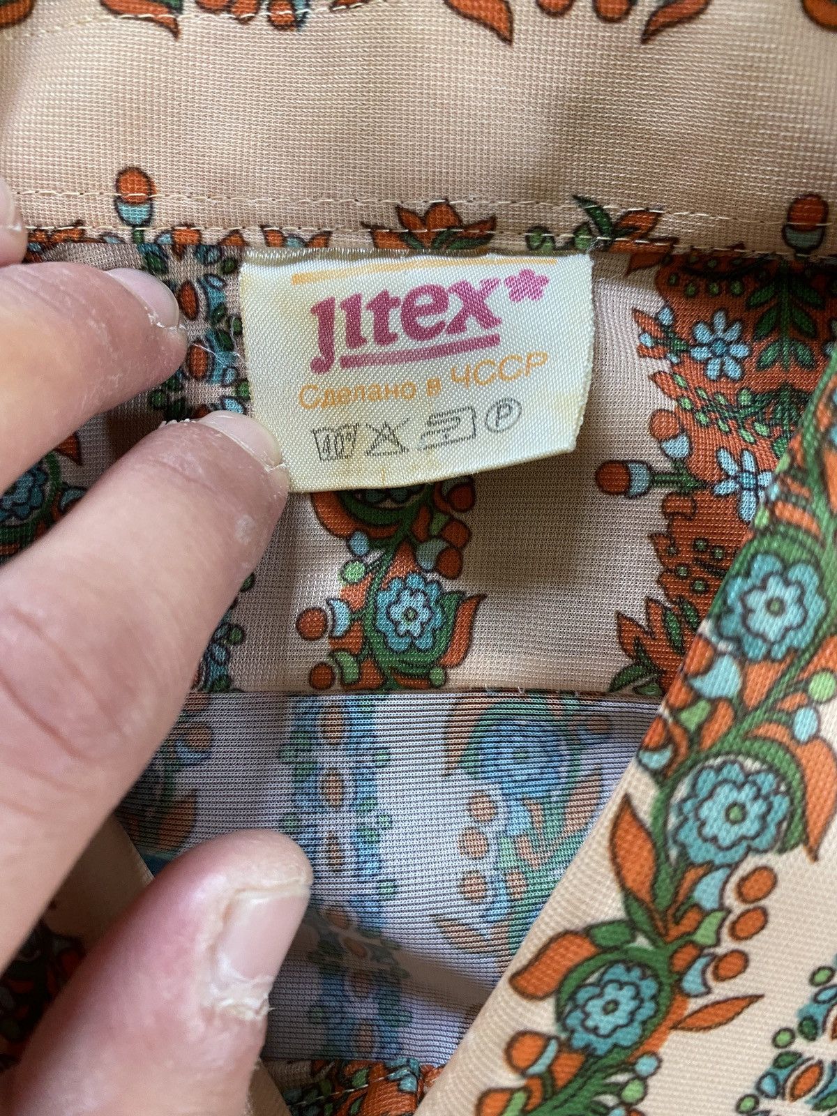 Retrofit Vintage 60’s Jitex Flower All Over Polyester Like Button Up Size US L / EU 52-54 / 3 - 5 Thumbnail