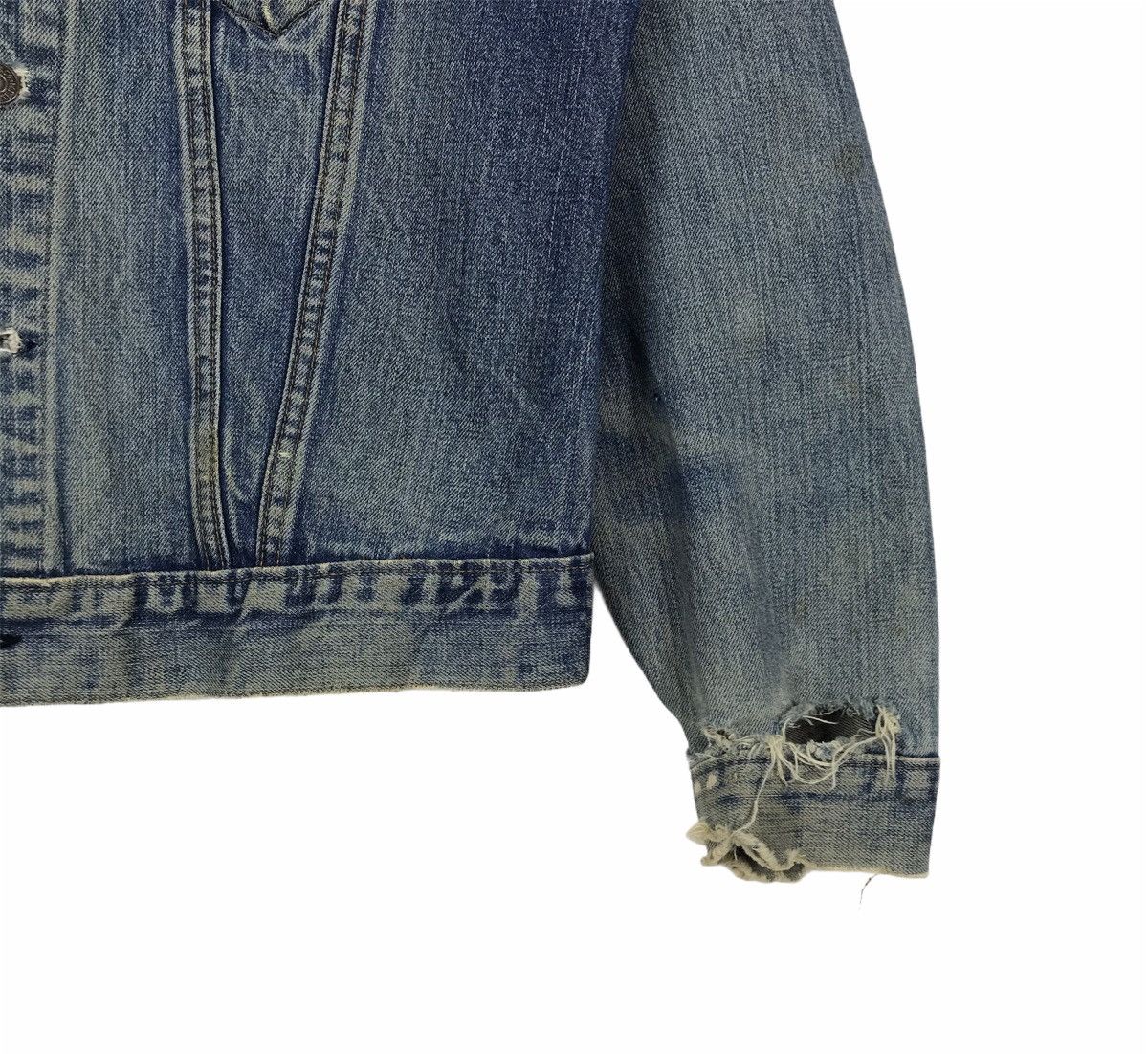 Levi's Vintage Clothing Vtg 80s distressed Levis trucker denim jacket Size US M / EU 48-50 / 2 - 4 Thumbnail