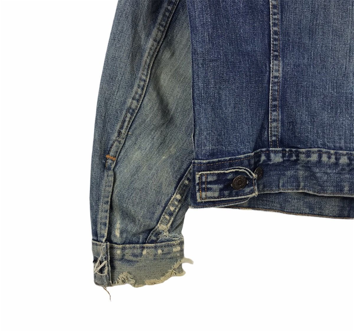Levi's Vintage Clothing Vtg 80s distressed Levis trucker denim jacket Size US M / EU 48-50 / 2 - 9 Thumbnail