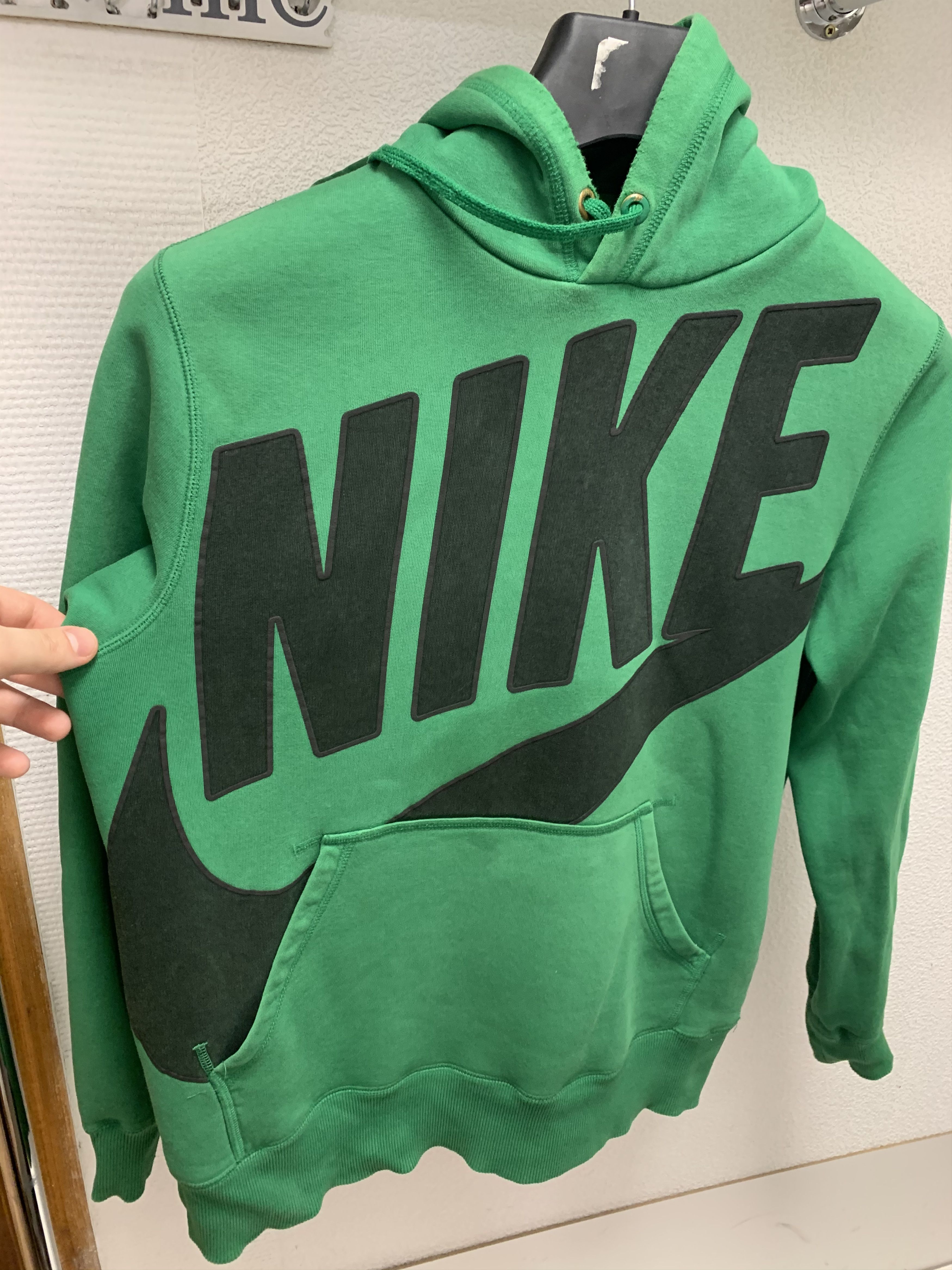 Nike Nike vintage green hoodie M sz Size US M / EU 48-50 / 2 - 2 Thumbnail