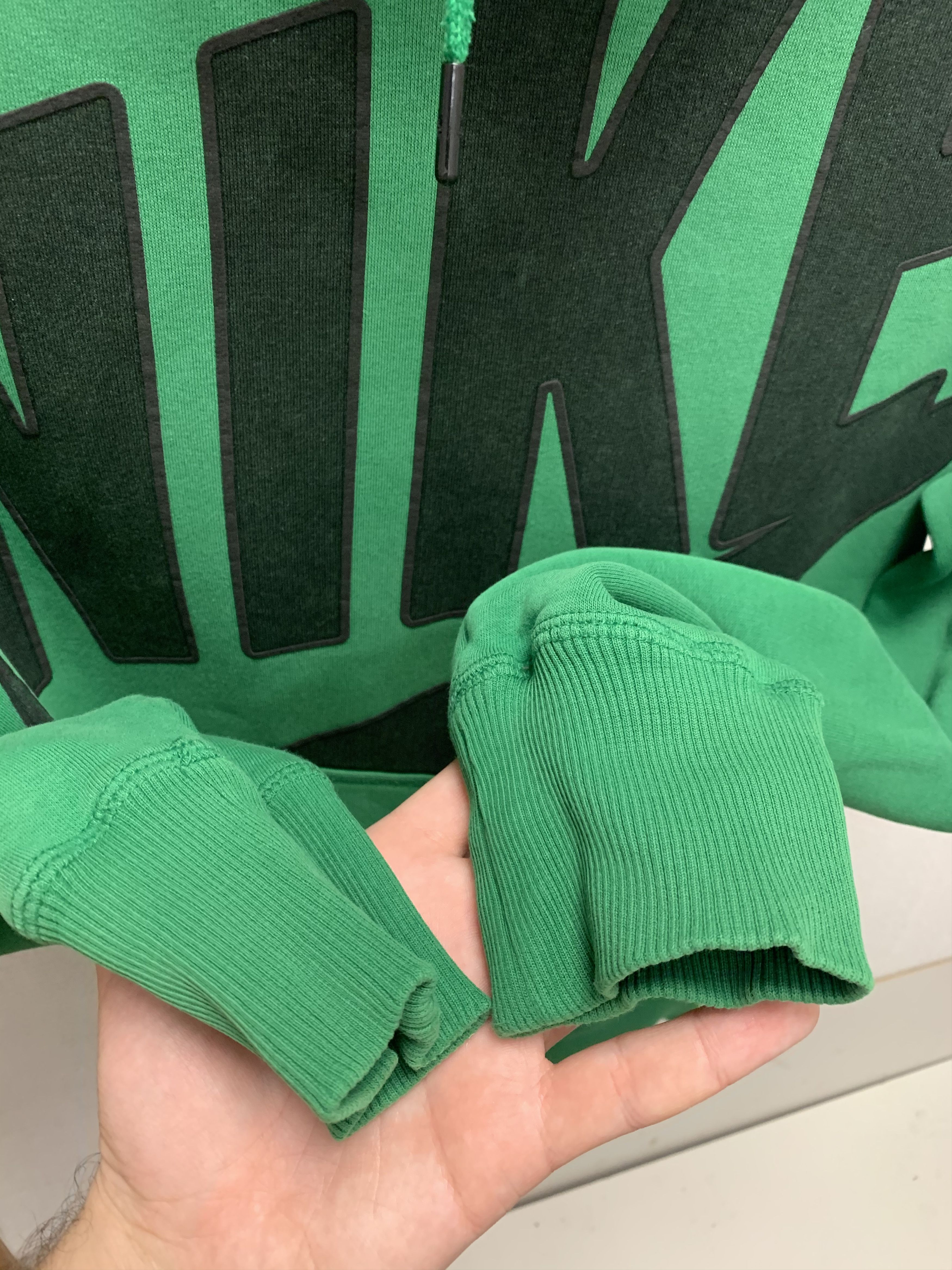 Nike Nike vintage green hoodie M sz Size US M / EU 48-50 / 2 - 6 Thumbnail