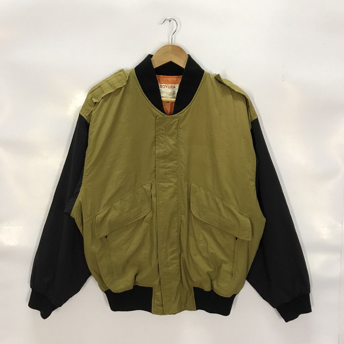 Japanese Brand × Sports Specialties Vintage Toyota uniform Japan Bomber Jacket Size US L / EU 52-54 / 3 - 3 Thumbnail