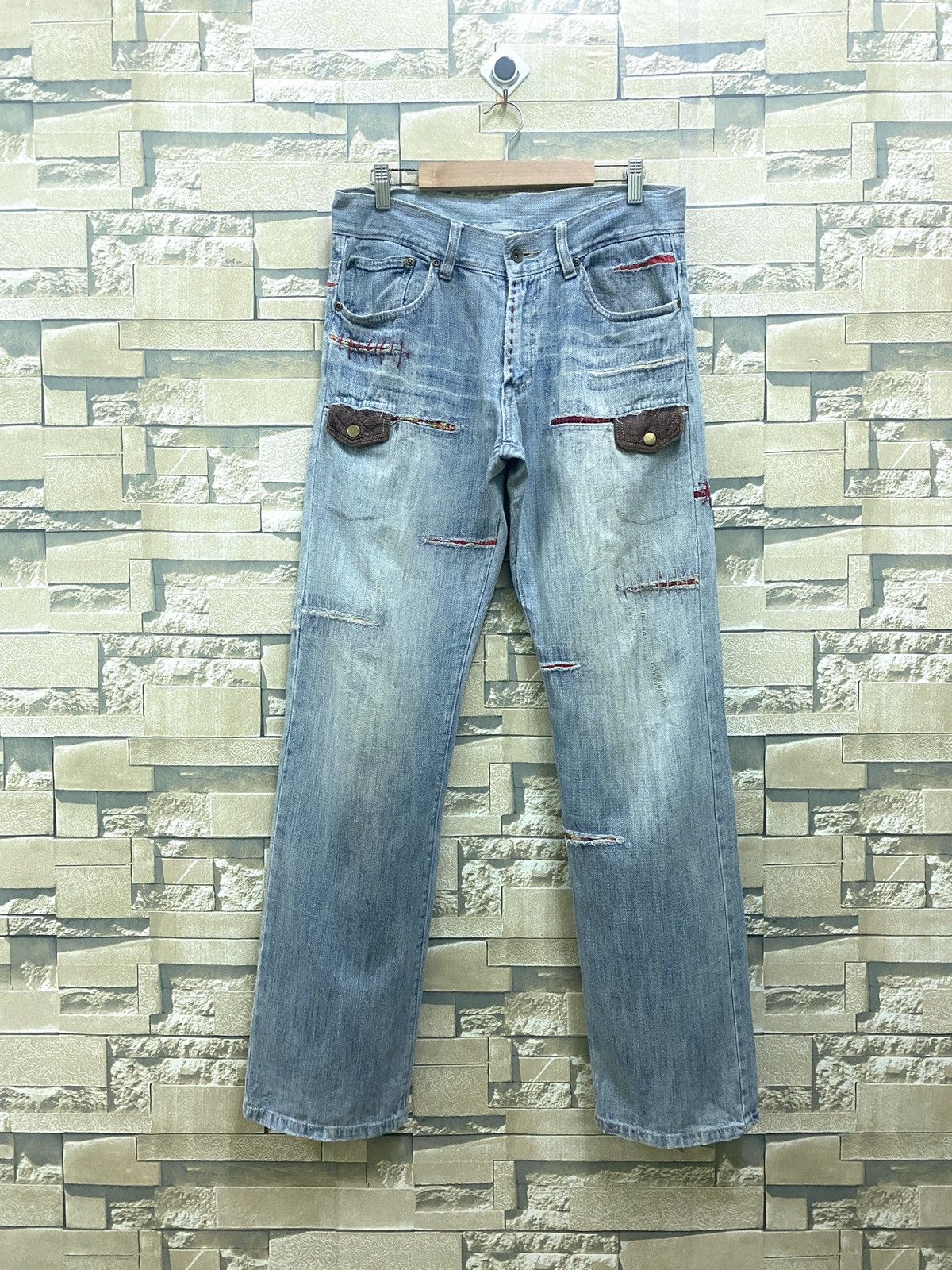 image of Distressed Denim x Vintage Japanese Traditional Style Embroidered Pocket Denim in Blue (Size 31)